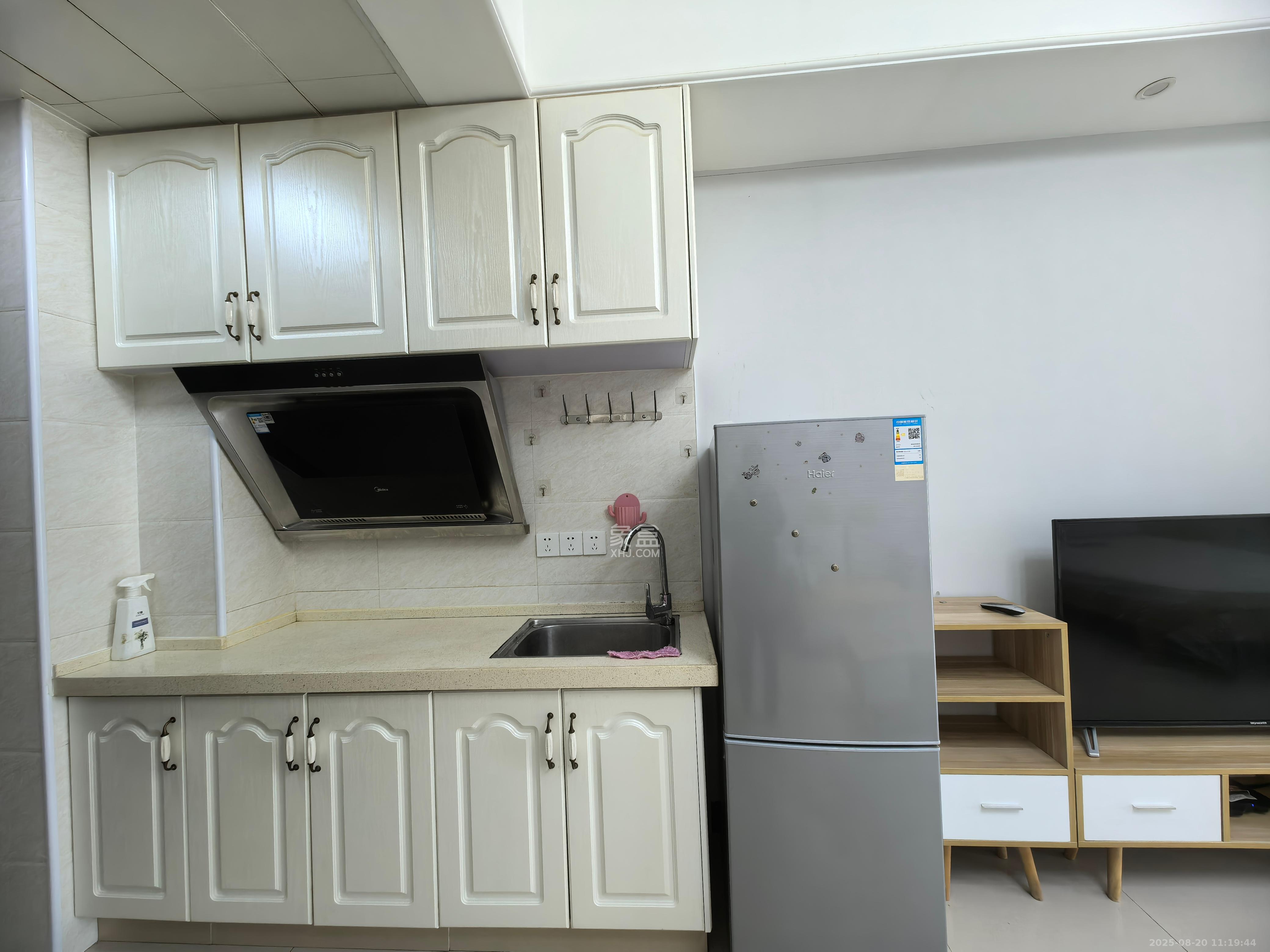 奥克斯缔壹城 1室1厅1卫 1400.0元/月 奥克斯缔壹城 1室1厅1卫 1400.0元/月室内图