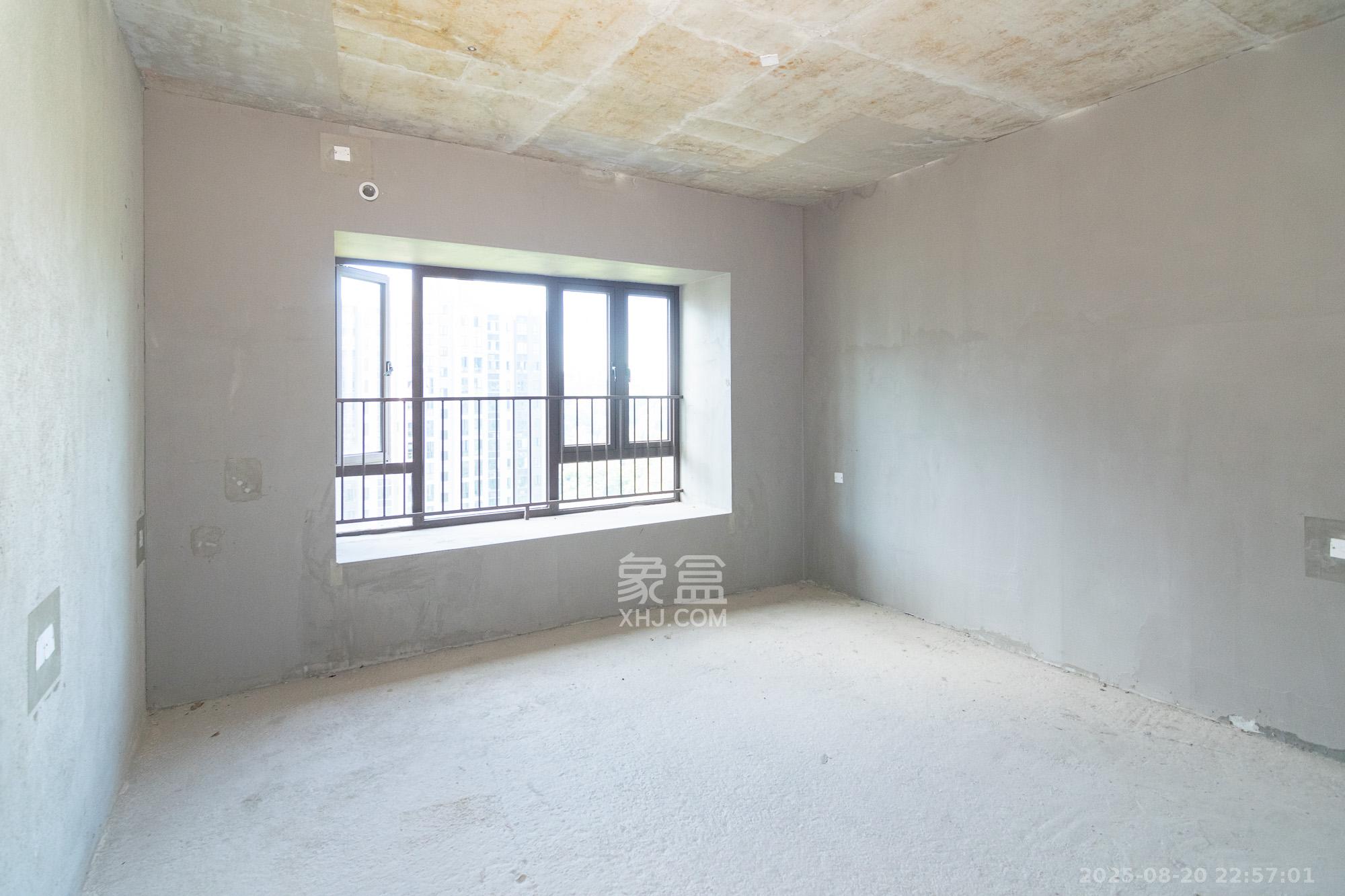 碧桂园御园  4室2厅2卫    166.0万卧室