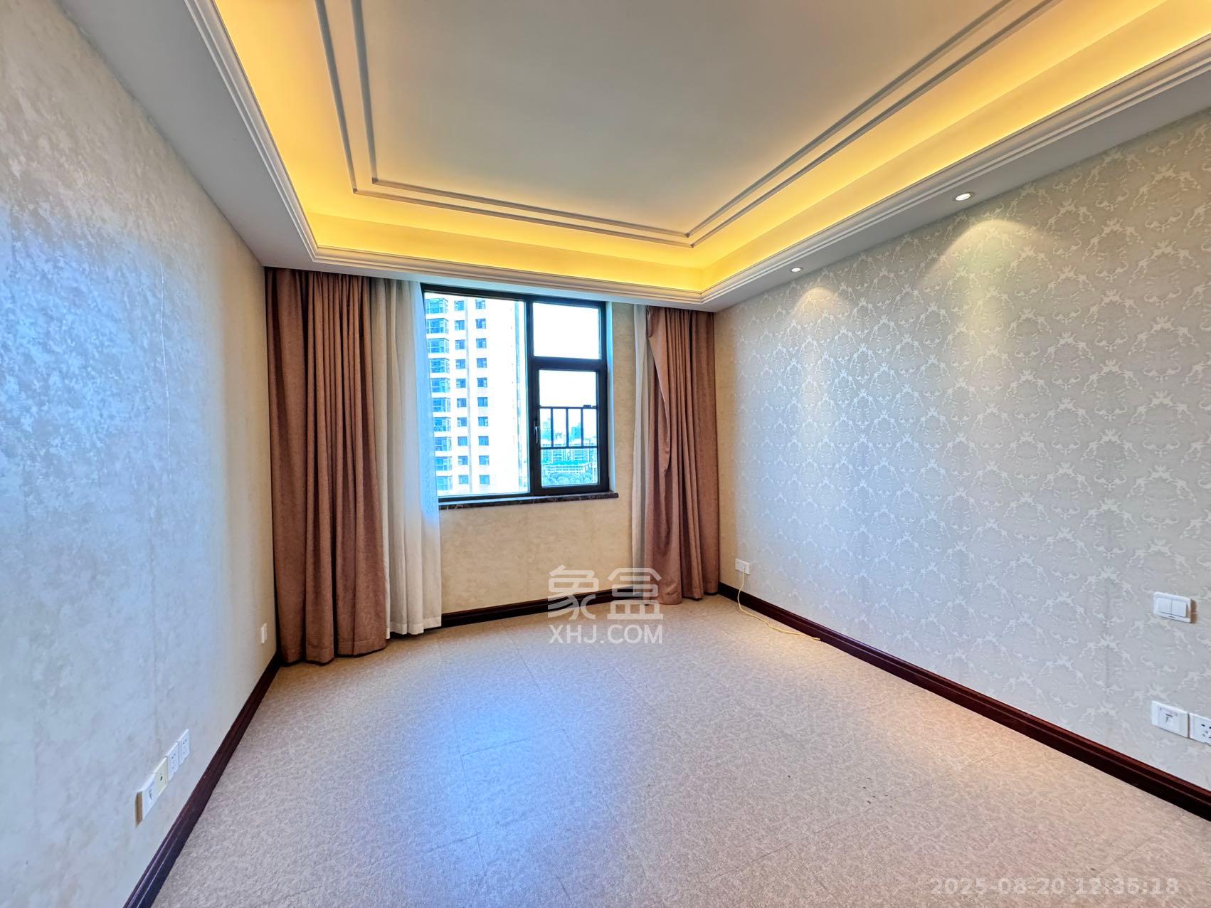 运达中央广场一、二期 3室2厅2卫 8000.0元/月 运达中央广场一、二期 3室2厅2卫 8000.0元/月室内图