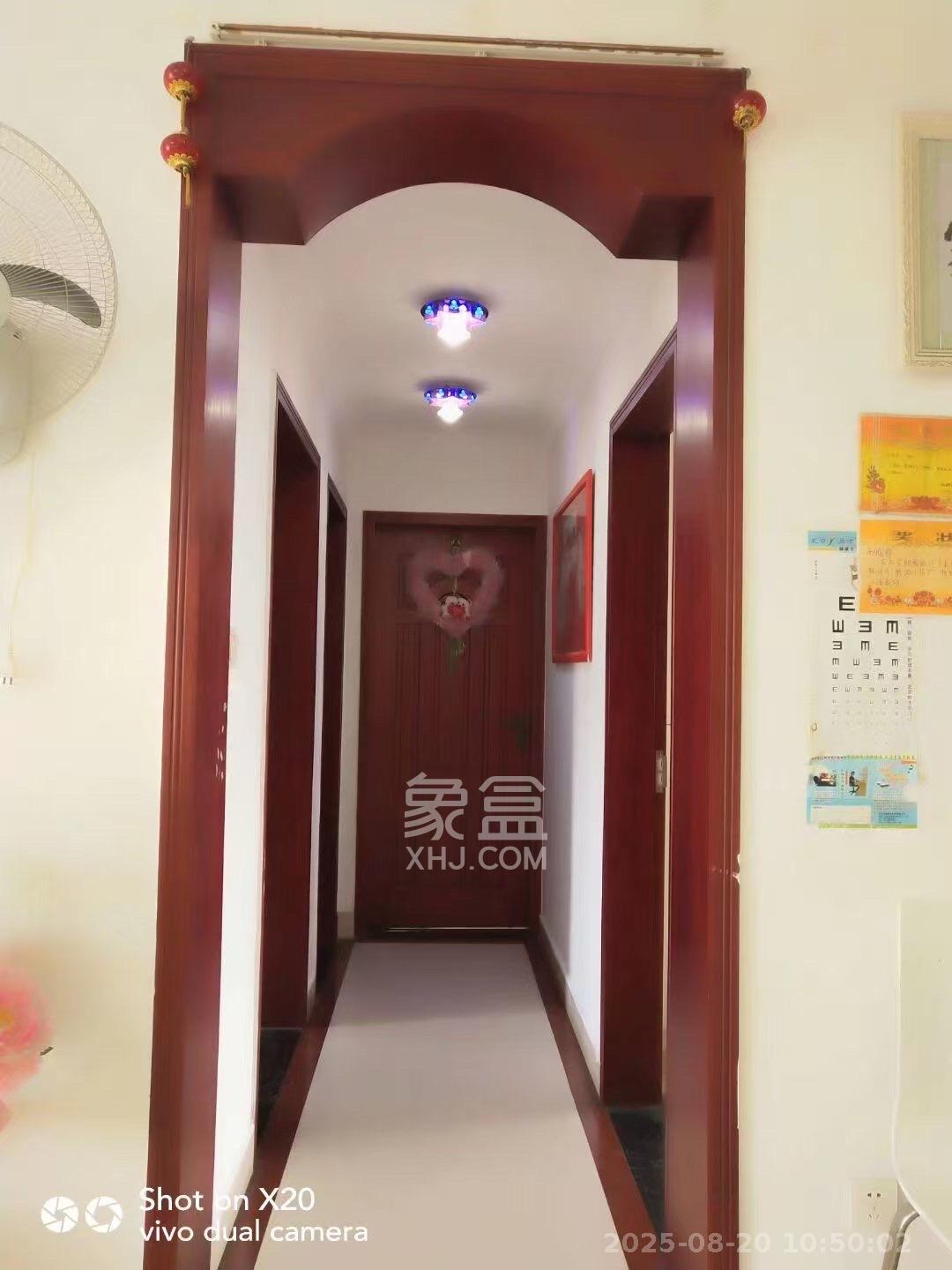 红区抽屉 3室2厅2卫 2800.0元/月 红区抽屉 3室2厅2卫 2800.0元/月室内图