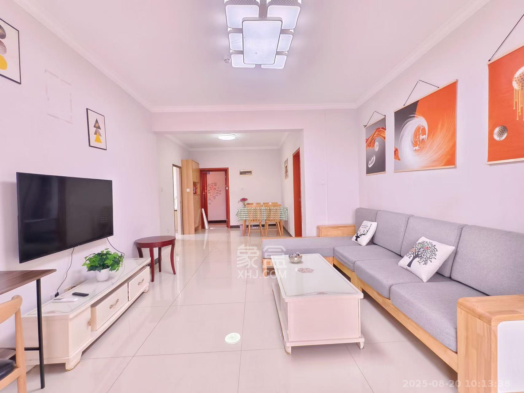 圭塘三小区  2室2厅1卫    2500.0元/月 圭塘三小区  2室2厅1卫    2500.0元/月室内图