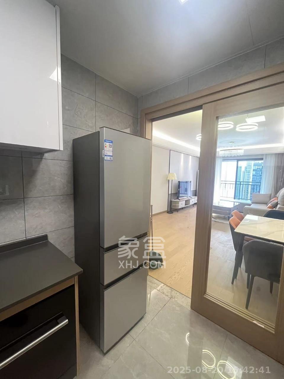 爱家当代境  3室2厅2卫    3500.0元/月室内图