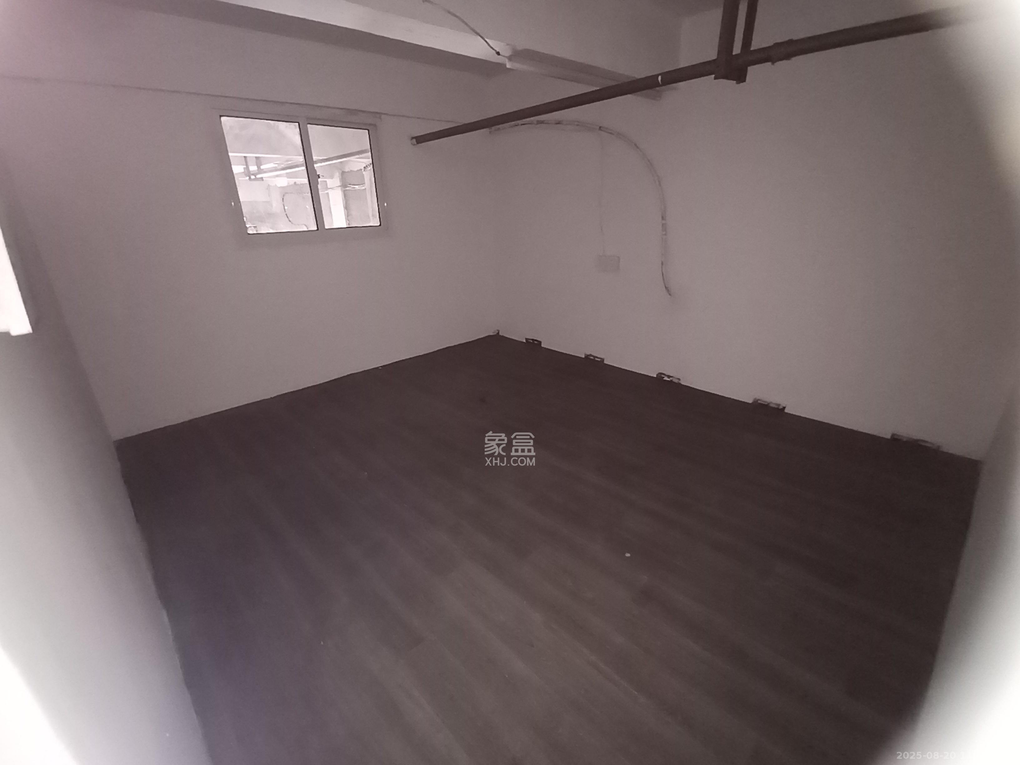 新诚小区   125.9㎡      3600.0元/月室内图