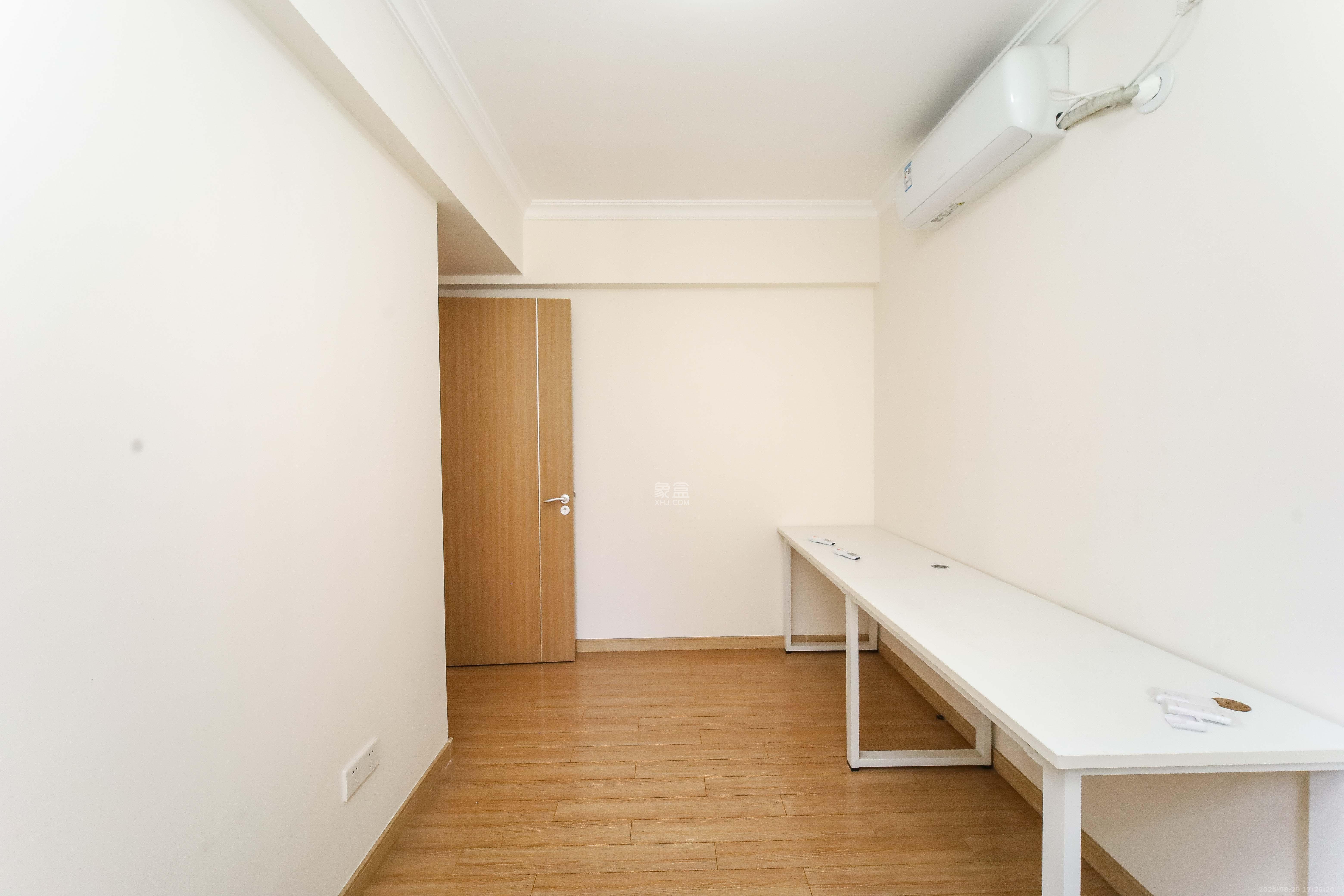 万科金域蓝湾 3室2厅2卫 128.0万 万科金域蓝湾 3室2厅2卫 128.0万卧室