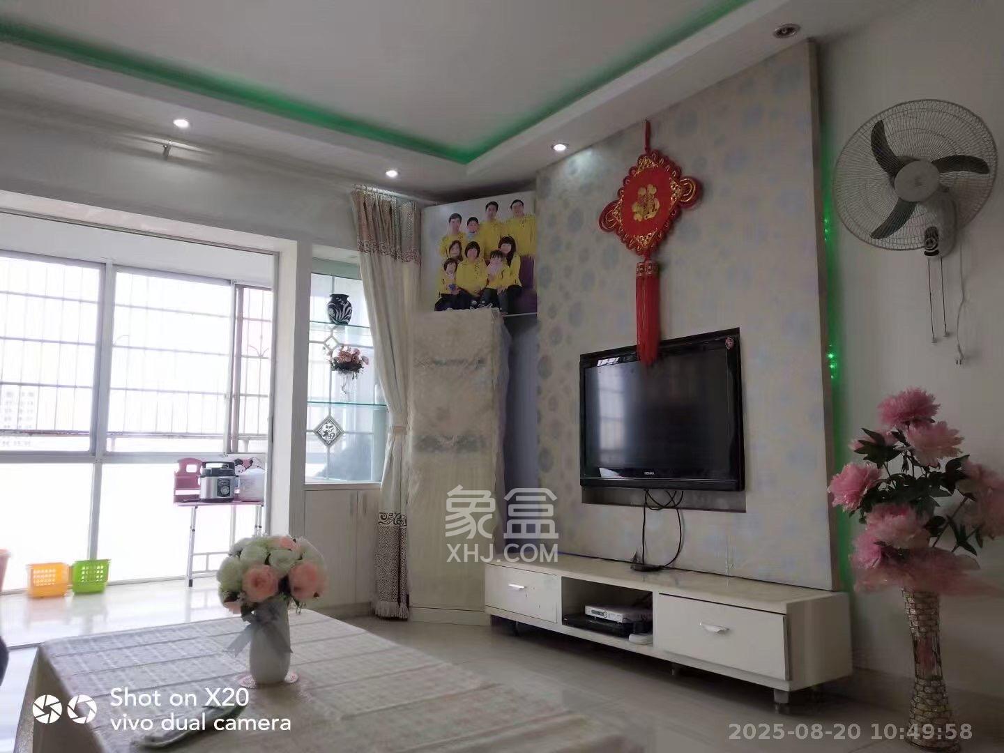 红区抽屉 3室2厅2卫 2800.0元/月 红区抽屉 3室2厅2卫 2800.0元/月室内图