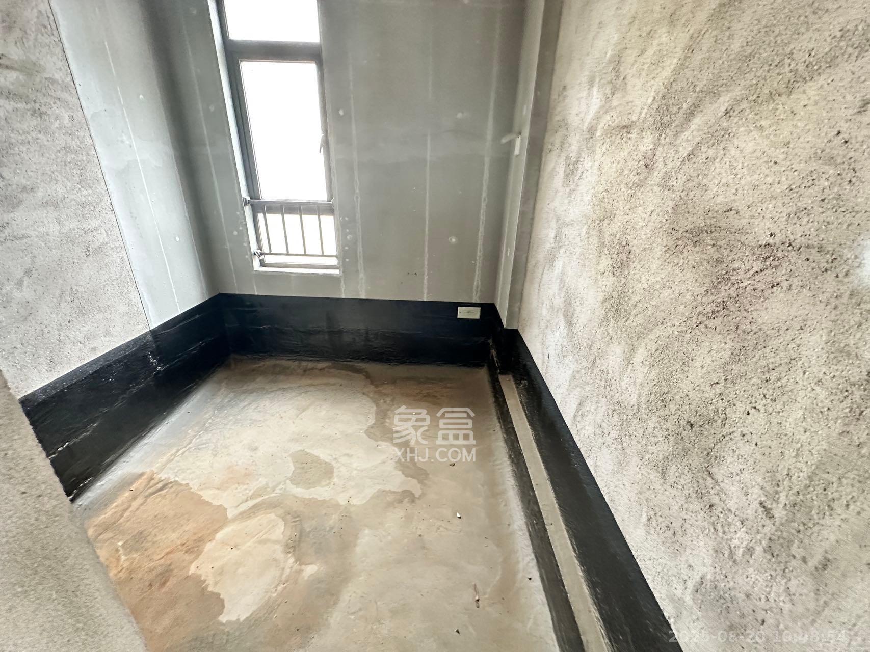 长房时代公馆  4室2厅2卫    120.0万客厅