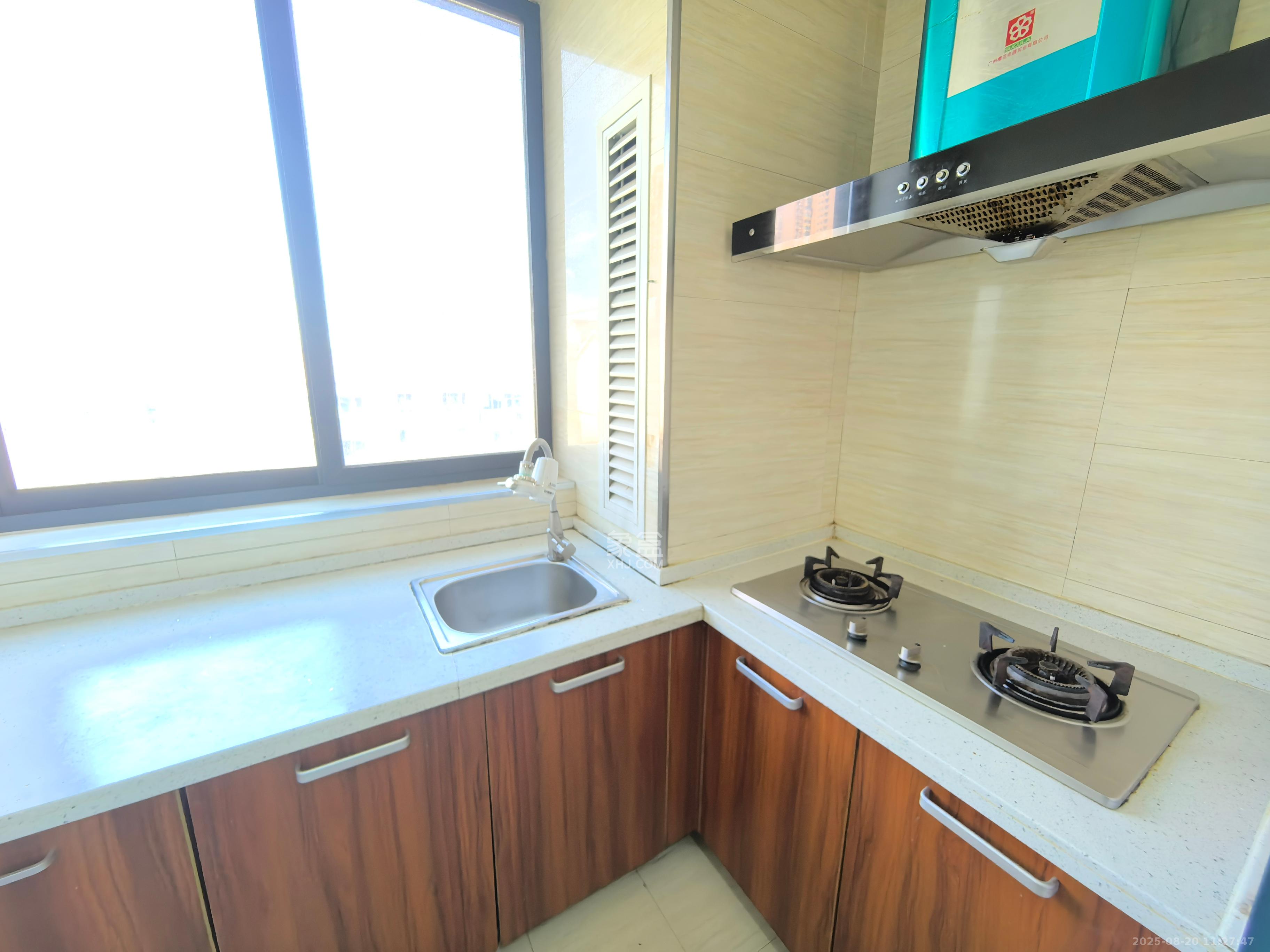 中建木莲工社  2室1厅1卫   1900.00元/月室内图