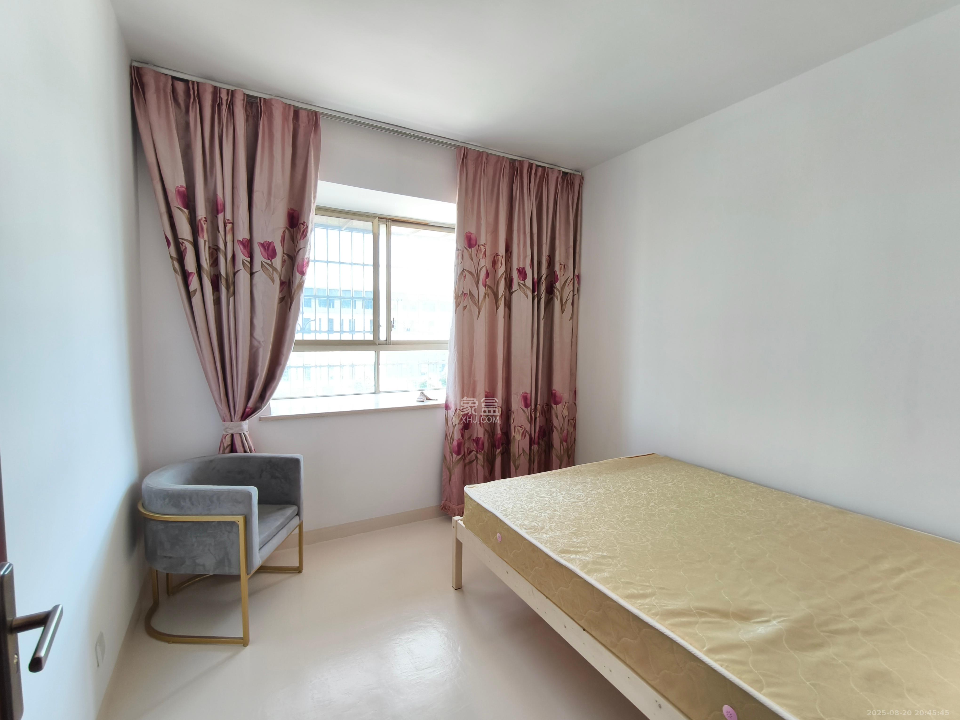 黄鹤小区3片 2室2厅1卫 2200.0元/月 黄鹤小区3片 2室2厅1卫 2200.0元/月室内图