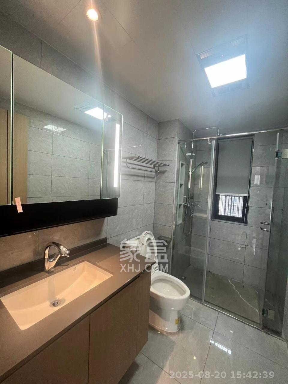 爱家当代境  3室2厅2卫    3500.0元/月室内图