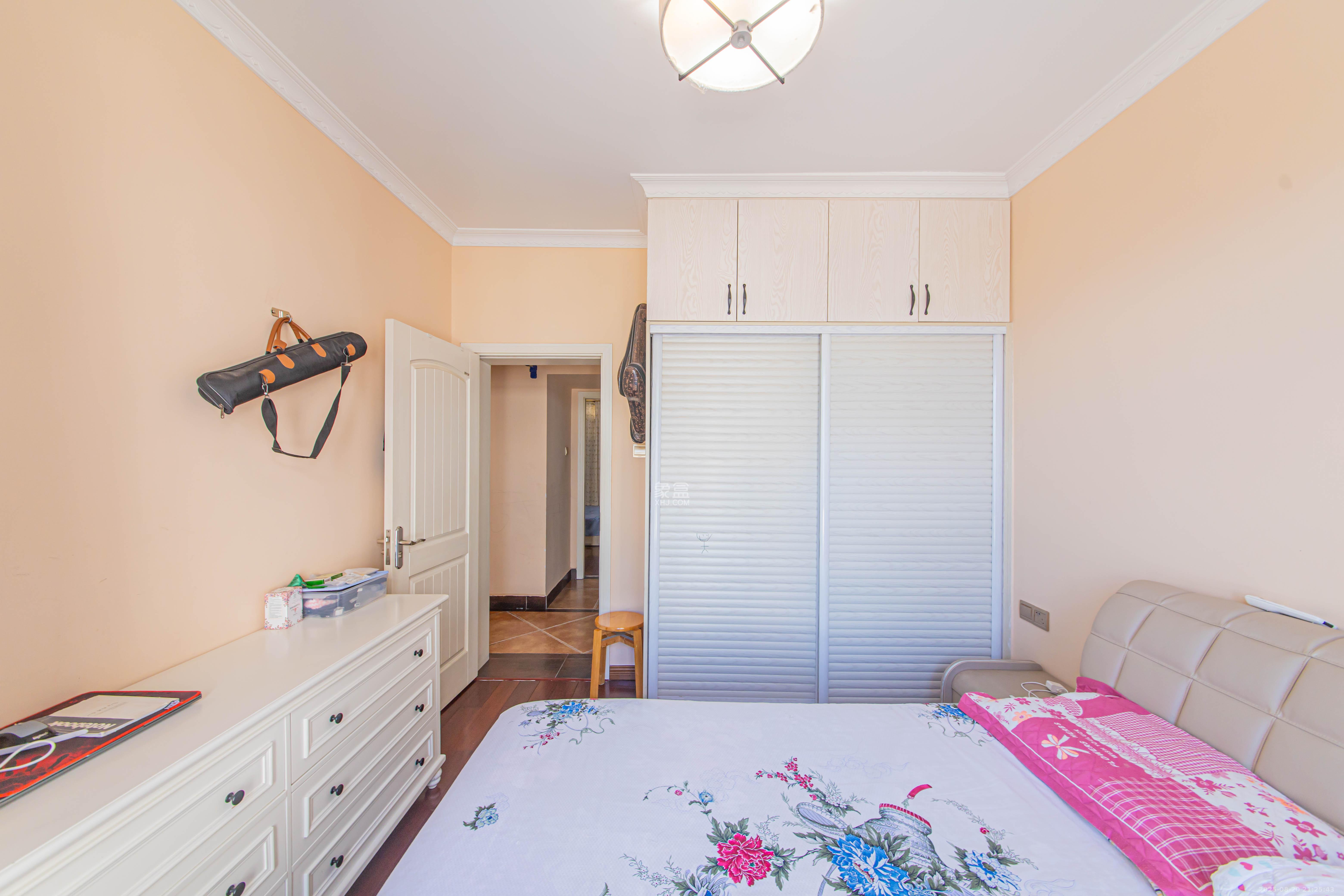 鑫远尚玺苑  4室2厅2卫    183.68万 鑫远尚玺苑  4室2厅2卫    183.68万卧室