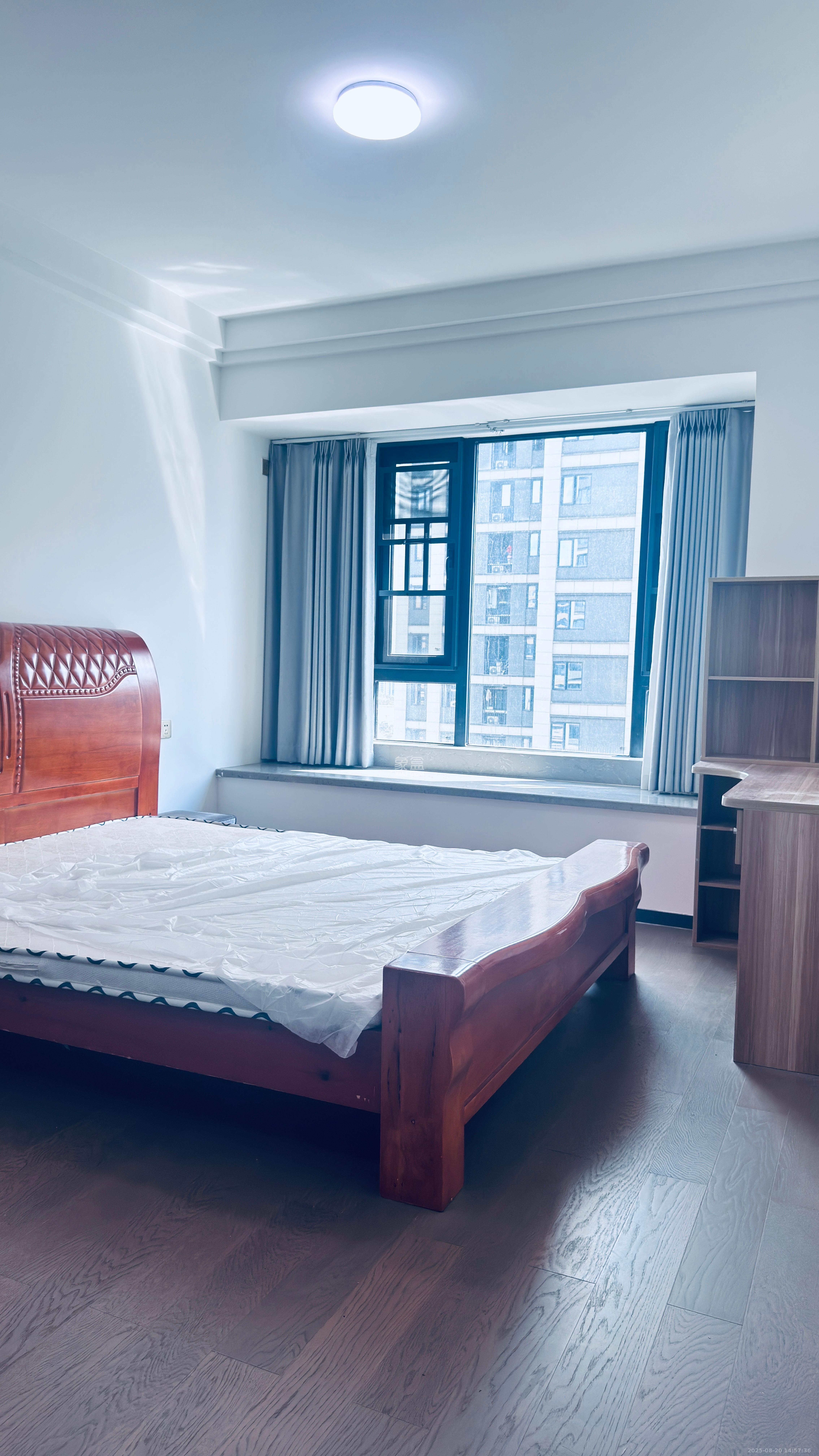 中海阅麓山一期  3室2厅2卫    3500.0元/月 中海阅麓山一期  3室2厅2卫    3500.0元/月室内图