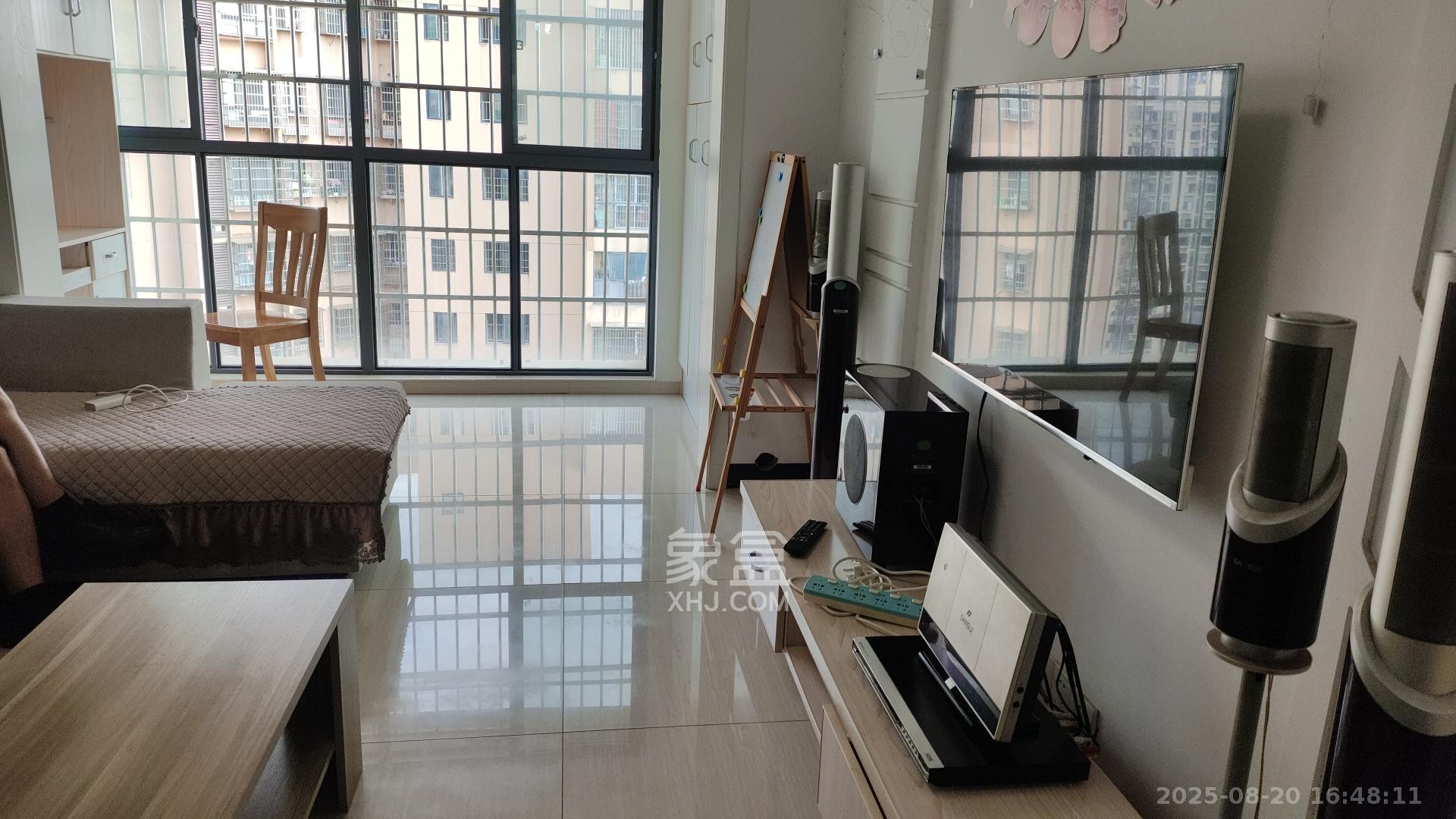 家兴苑 2室2厅1卫 2200.0元/月 家兴苑 2室2厅1卫 2200.0元/月室内图