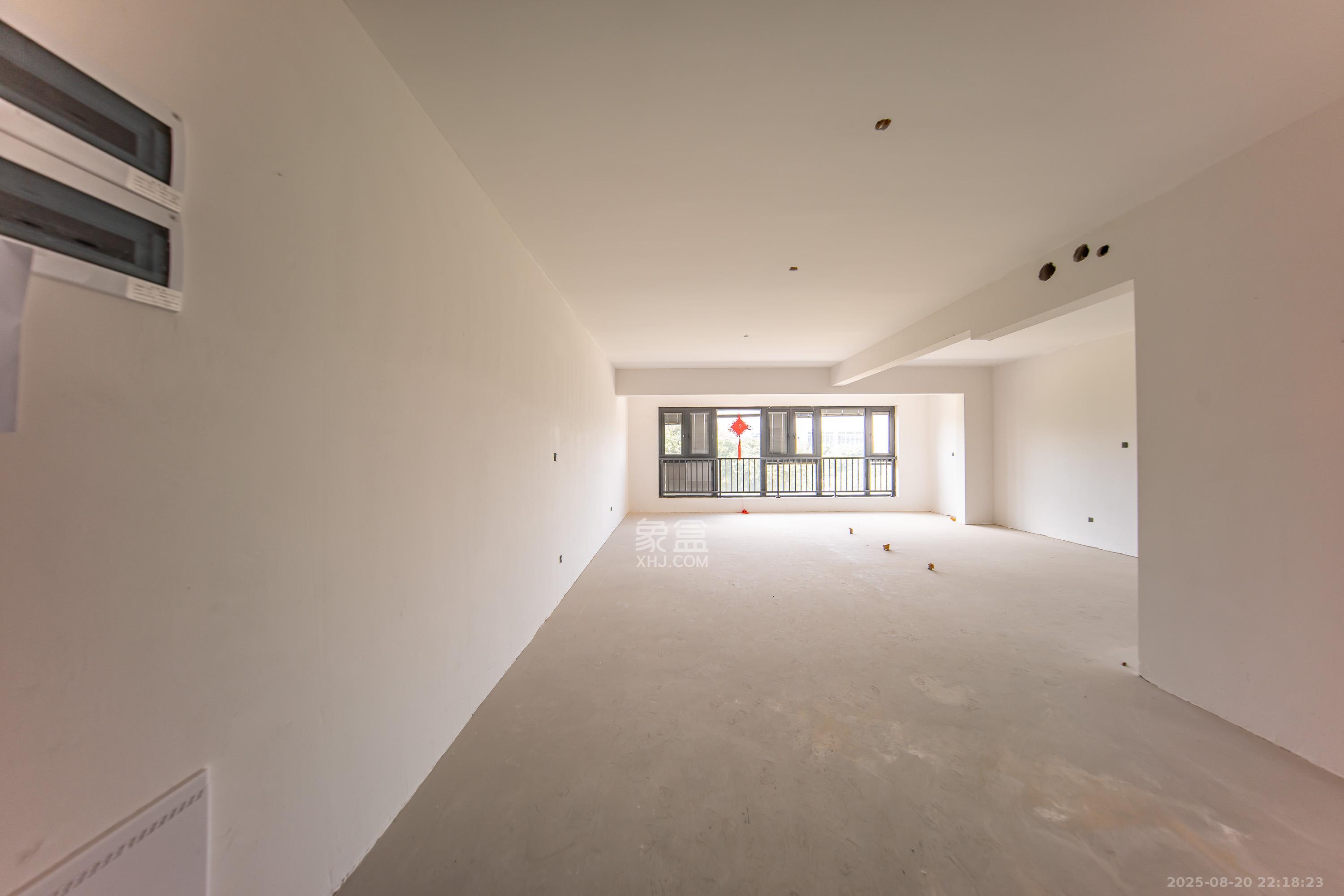 建投象山国际 3室2厅2卫 136.6万 建投象山国际 3室2厅2卫 136.6万客厅