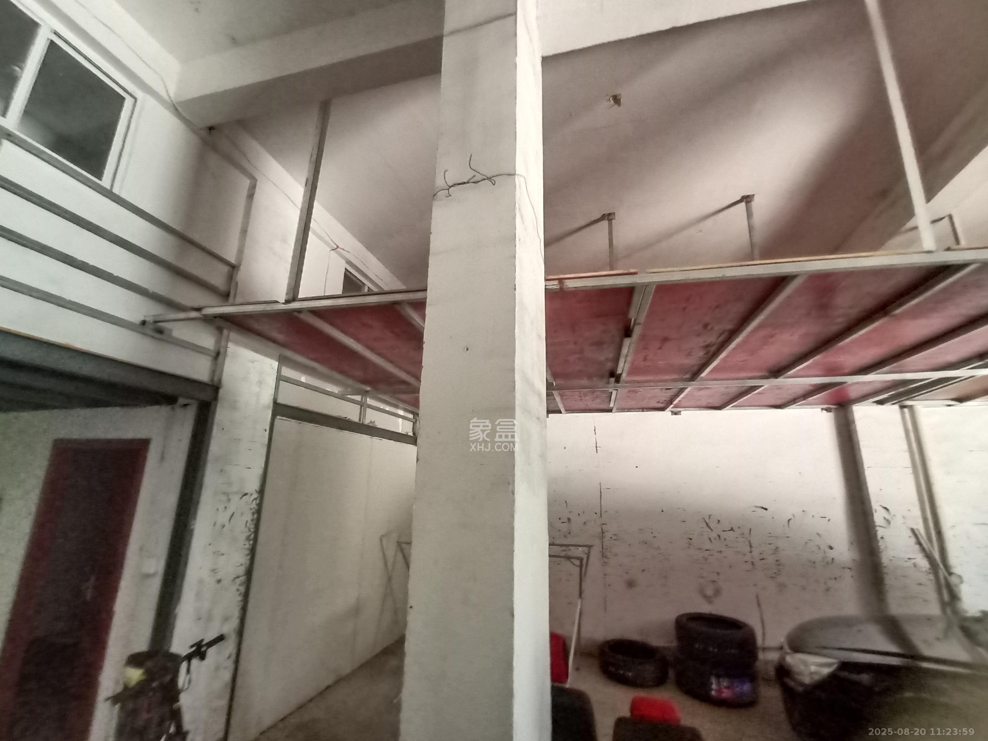 新诚小区   125.9㎡      3600.0元/月室内图