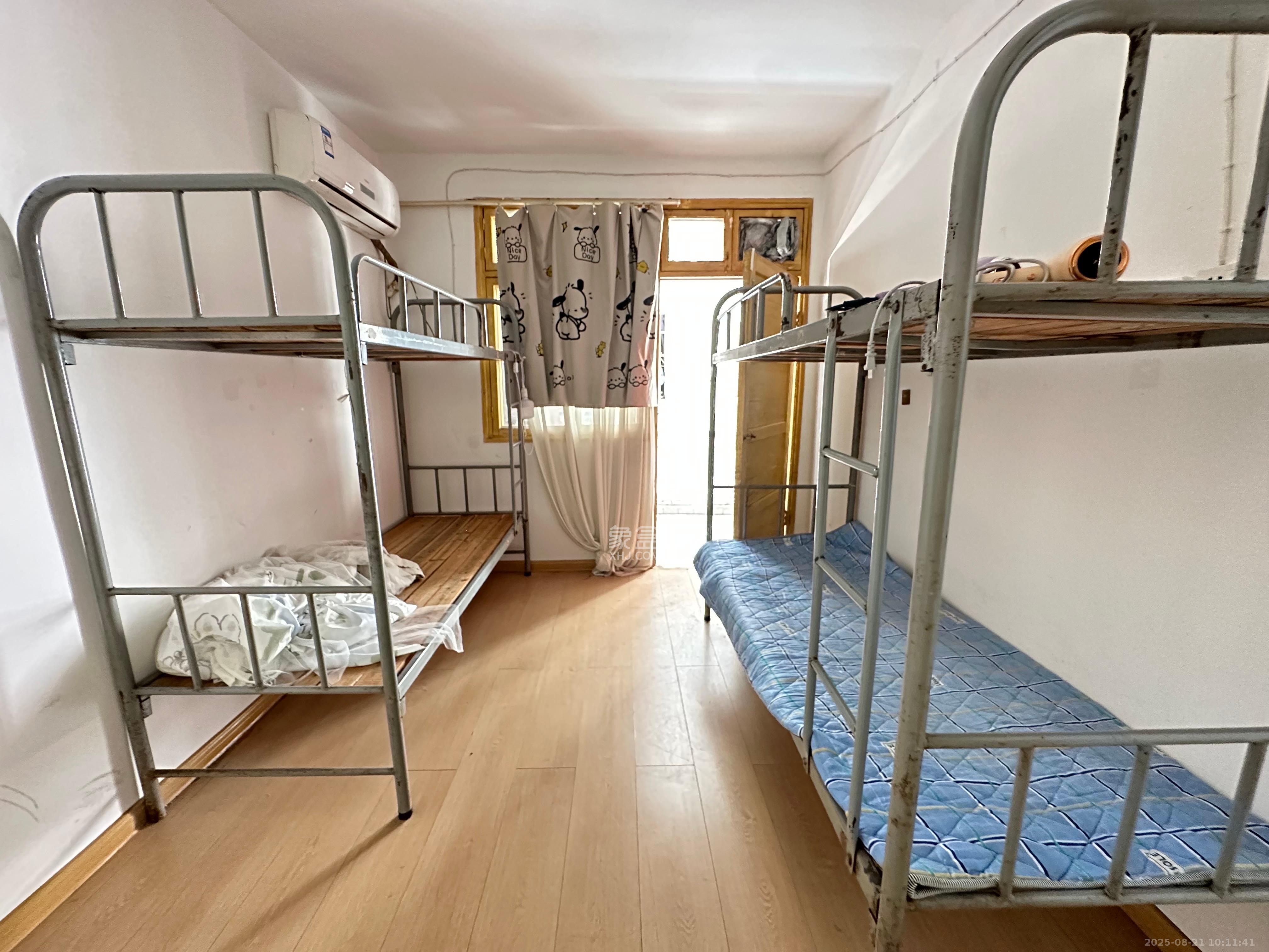 三兴街烟草专卖局宿舍 2室2厅1卫 2000.0元/月 三兴街烟草专卖局宿舍 2室2厅1卫 2000.0元/月室内图