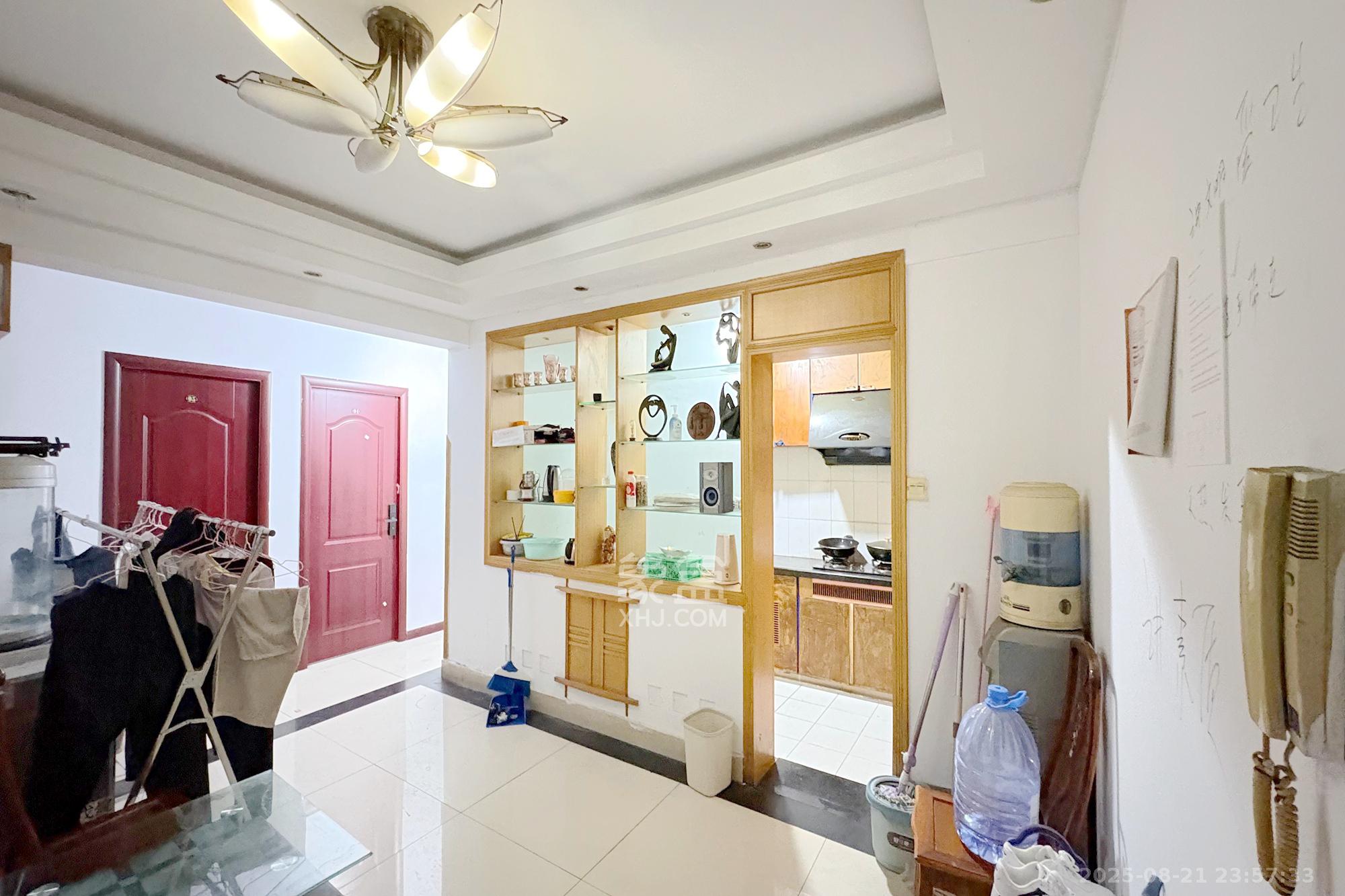 瑞丰苑  3室2厅2卫    103.0万 瑞丰苑  3室2厅2卫    103.0万客厅