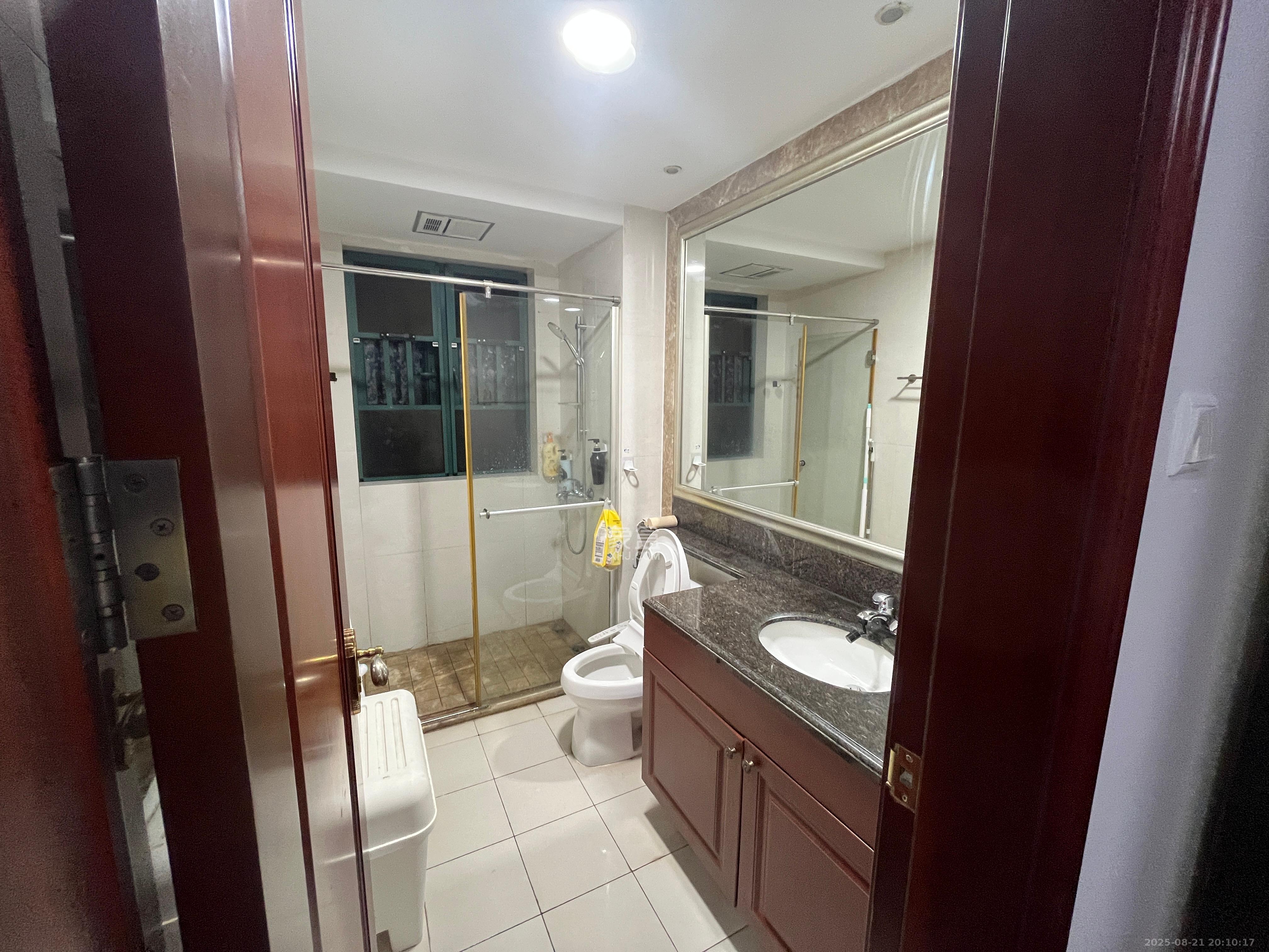 恒大绿洲 3室2厅2卫 2600.0元/月 恒大绿洲 3室2厅2卫 2600.0元/月室内图