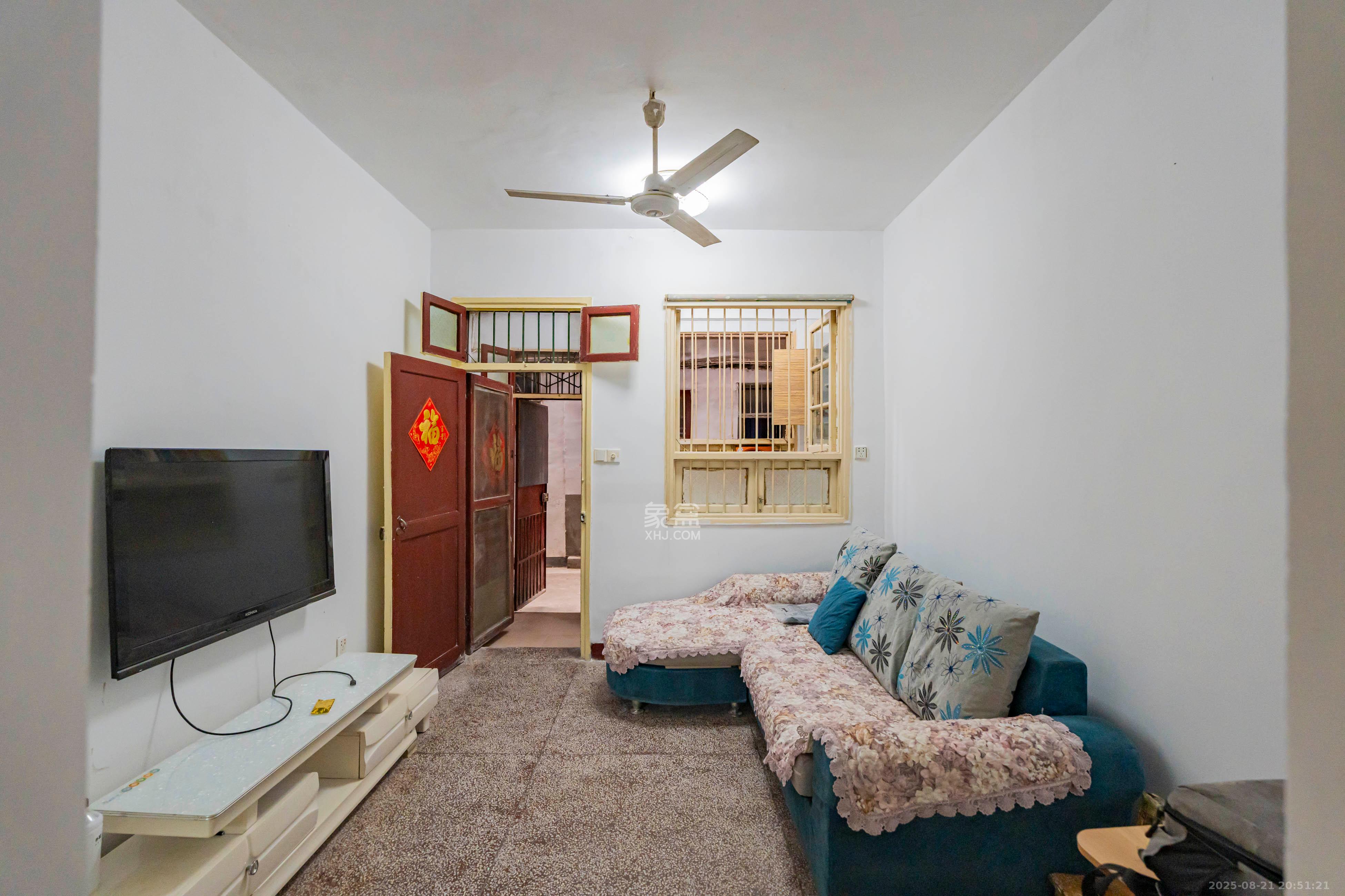 粮一库(北桥新村)  2室2厅1卫    40.0万 粮一库(北桥新村)  2室2厅1卫    40.0万客厅