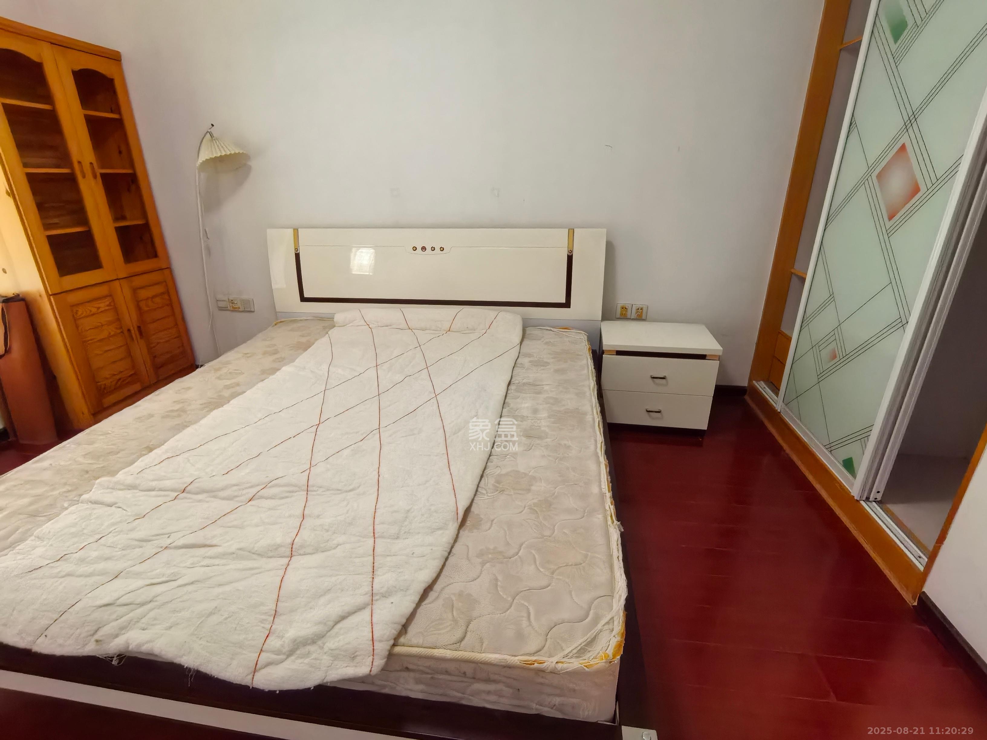 东方名都百草园  2室1厅1卫    1350.0元/月 东方名都百草园  2室1厅1卫    1350.0元/月室内图