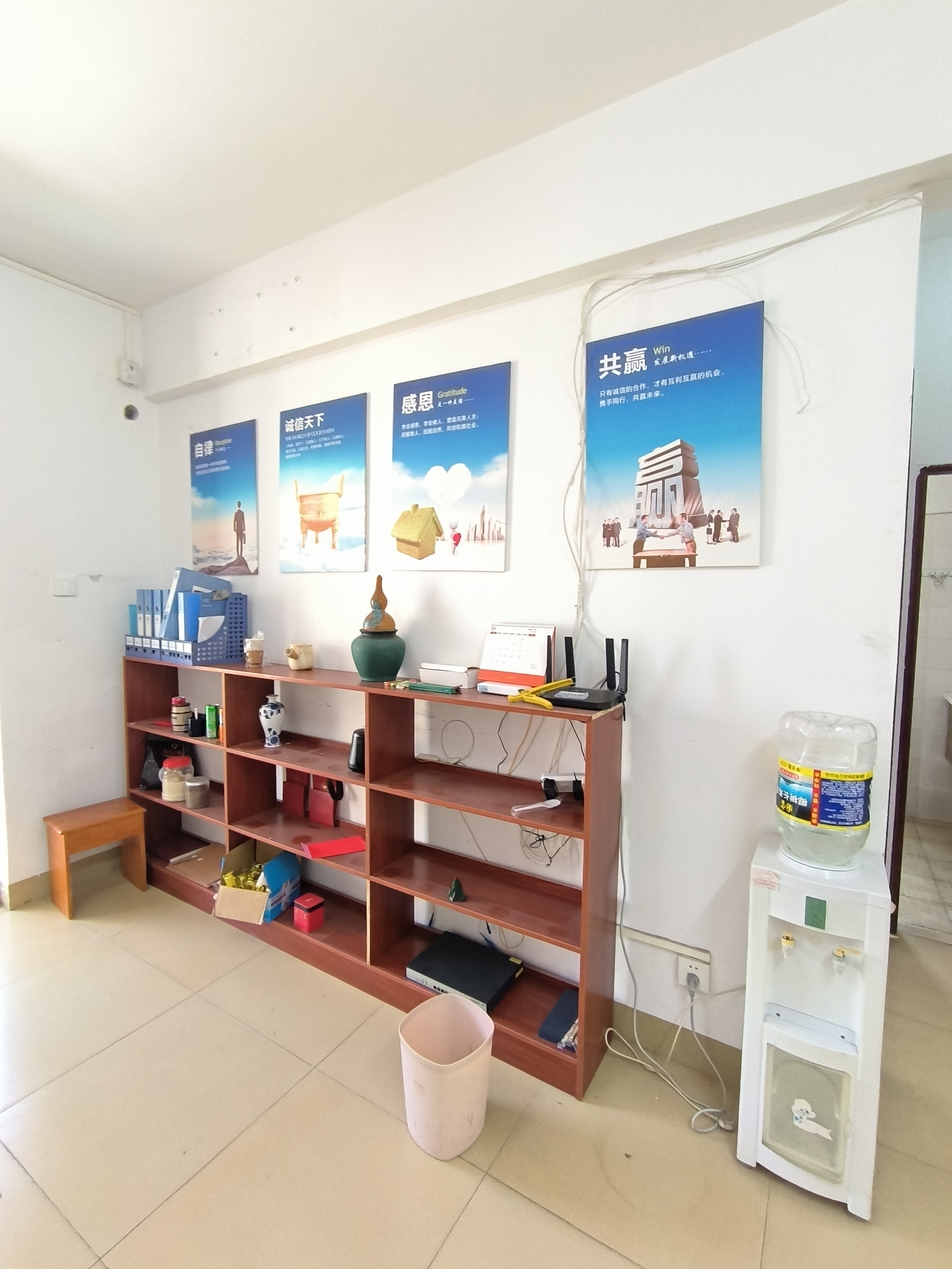 玉沙广场(京华城) 2室2厅1卫 2500.0元/月 玉沙广场(京华城) 2室2厅1卫 2500.0元/月室内图