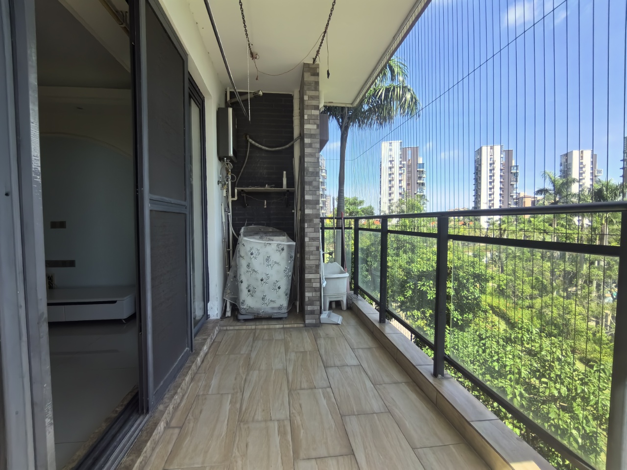 泰达天海国际  2室1厅1卫    3000.0元/月 泰达天海国际  2室1厅1卫    3000.0元/月室内图