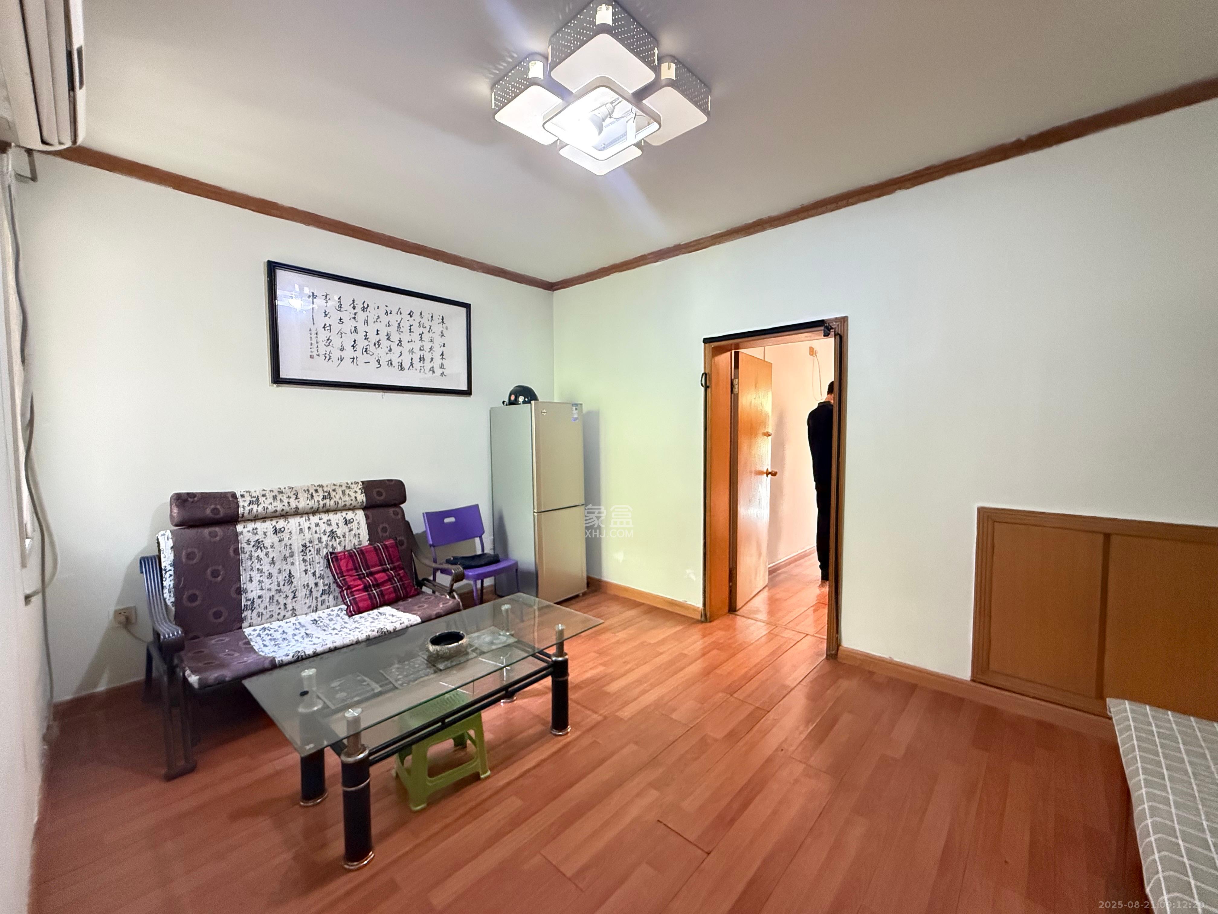 文艺新村 1室1厅1卫 1700.0元/月 文艺新村 1室1厅1卫 1700.0元/月室内图