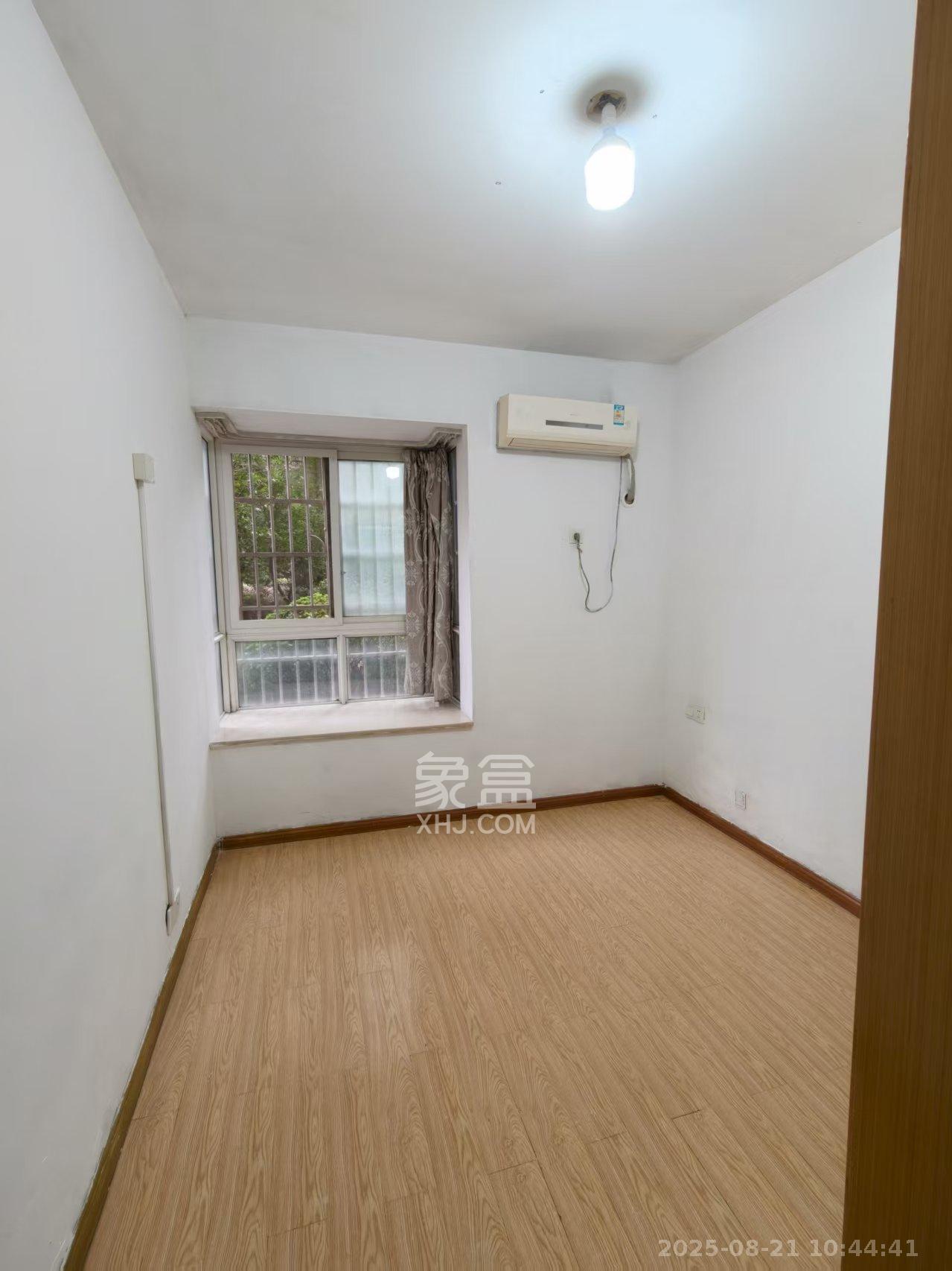 东门尚苑 4室2厅1卫 1800.0元/月 东门尚苑 4室2厅1卫 1800.0元/月室内图