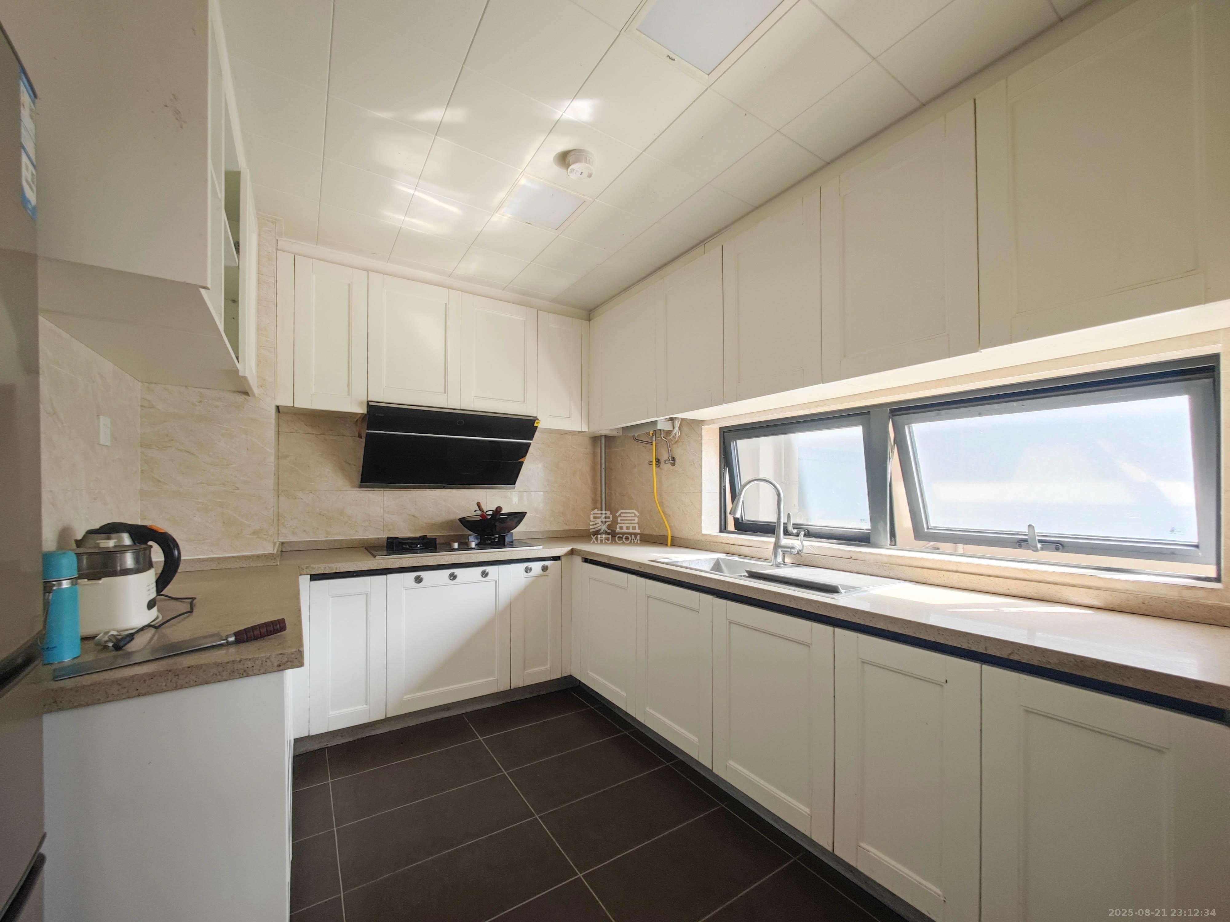 万科魅力之城锋镜里  4室2厅2卫    115.8万 万科魅力之城锋镜里  4室2厅2卫    115.8万其他