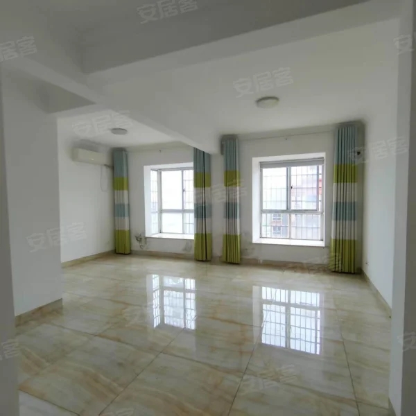 千里红小区(京明时代广场)  3室2厅2卫    2000.0元/月 千里红小区(京明时代广场)  3室2厅2卫    2000.0元/月室内图