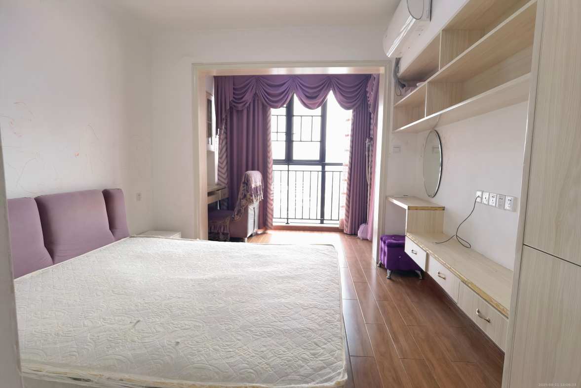 中信凯旋城(中信新城四期) 3室2厅1卫 2200.0元/月 中信凯旋城(中信新城四期) 3室2厅1卫 2200.0元/月室内图