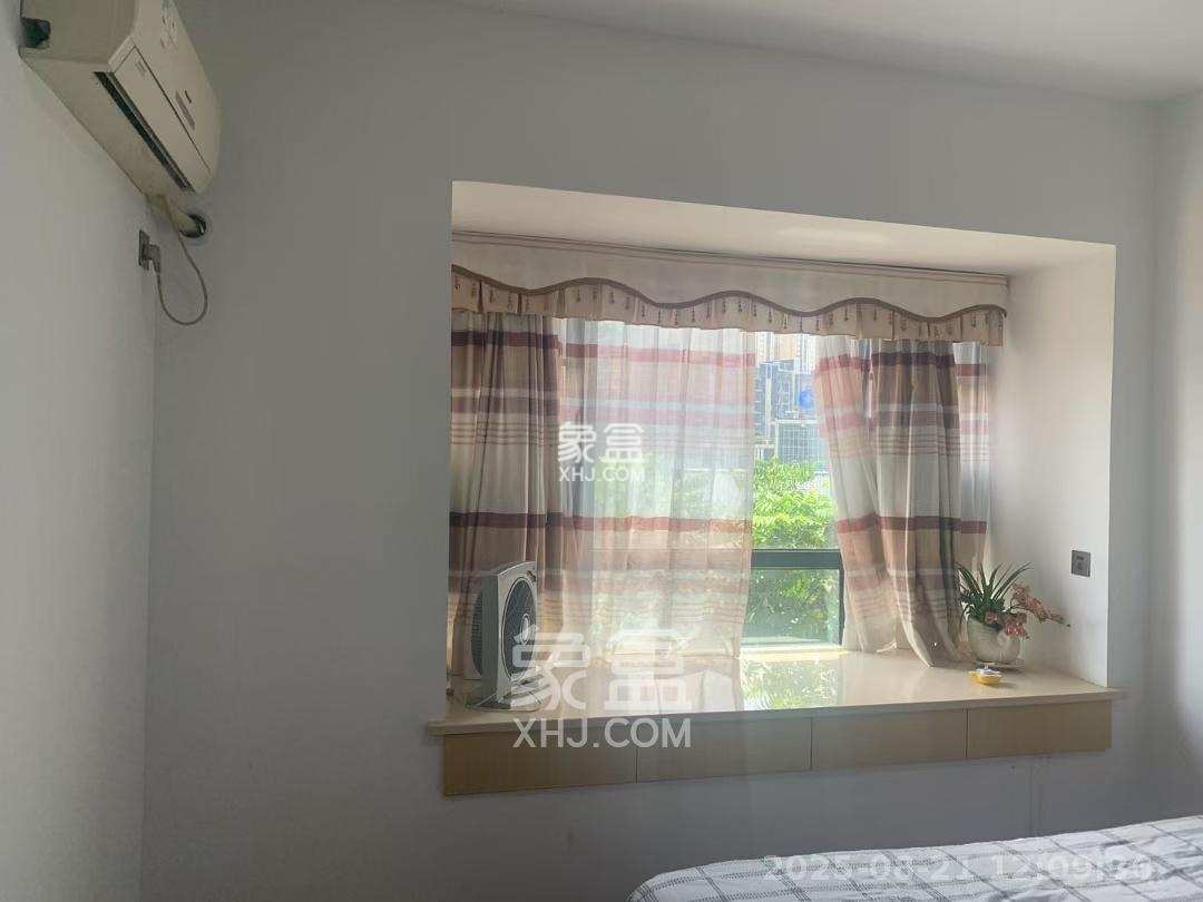 名家翡翠花园  3室2厅1卫    1900.0元/月 名家翡翠花园  3室2厅1卫    1900.0元/月室内图