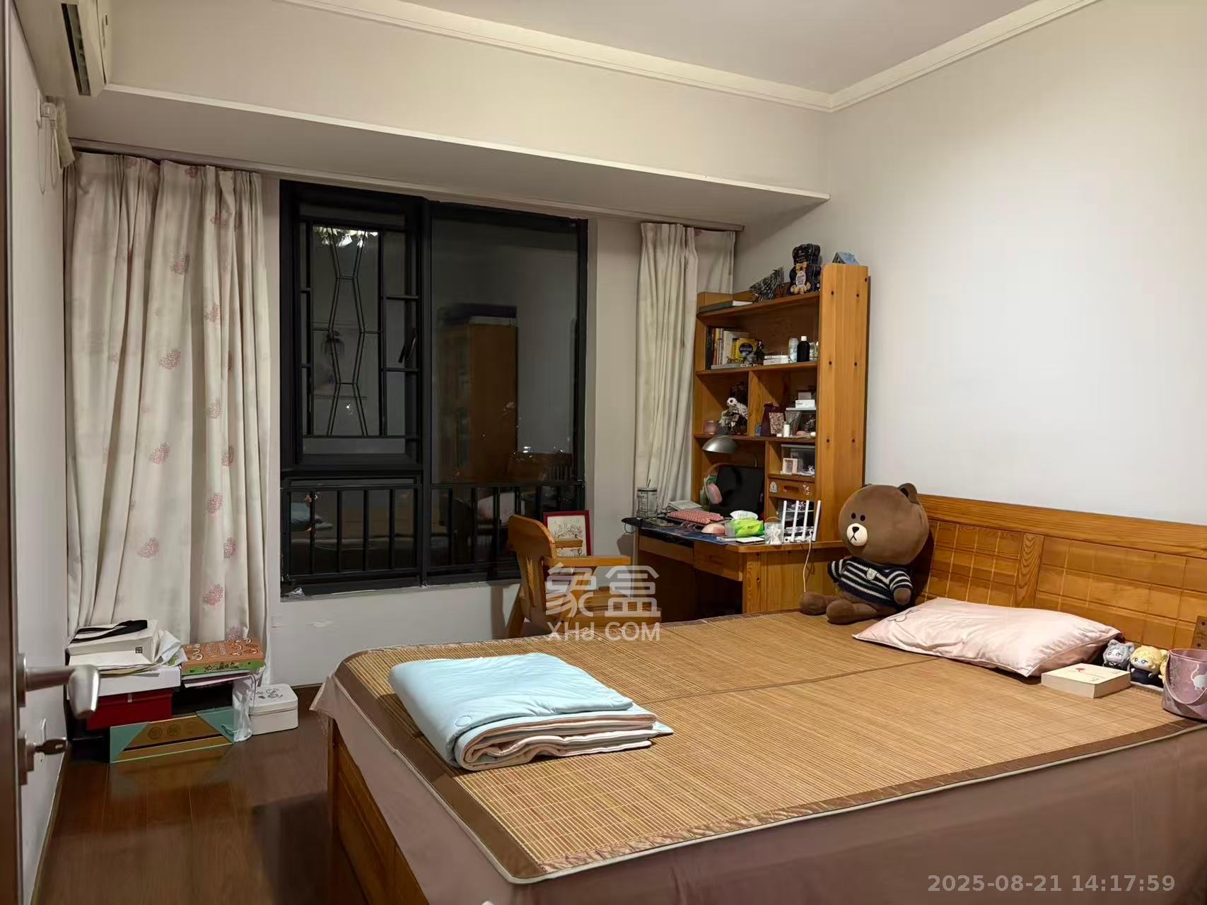 万科金域华府一期  2室2厅2卫    2100.0元/月室内图