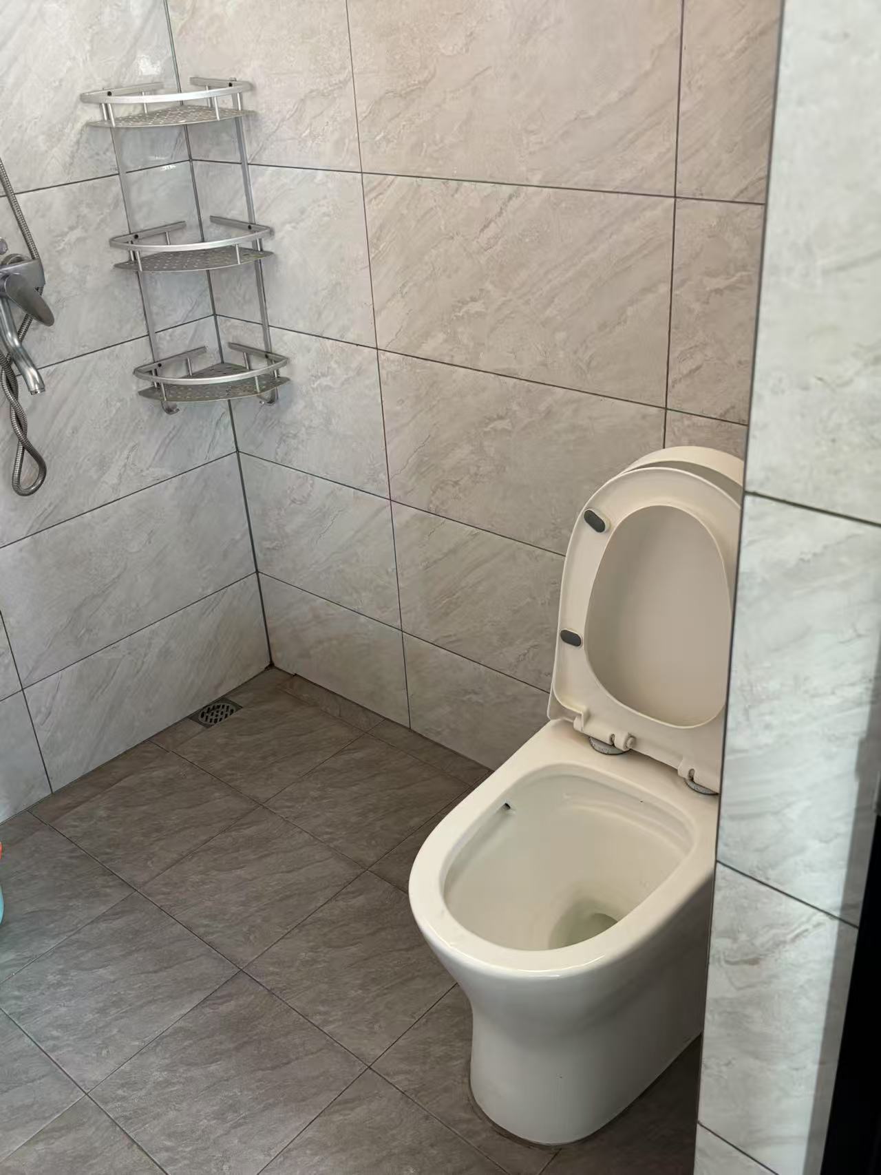 新大洲教师住宅小区 2室2厅1卫 2000.0元/月 新大洲教师住宅小区 2室2厅1卫 2000.0元/月室内图