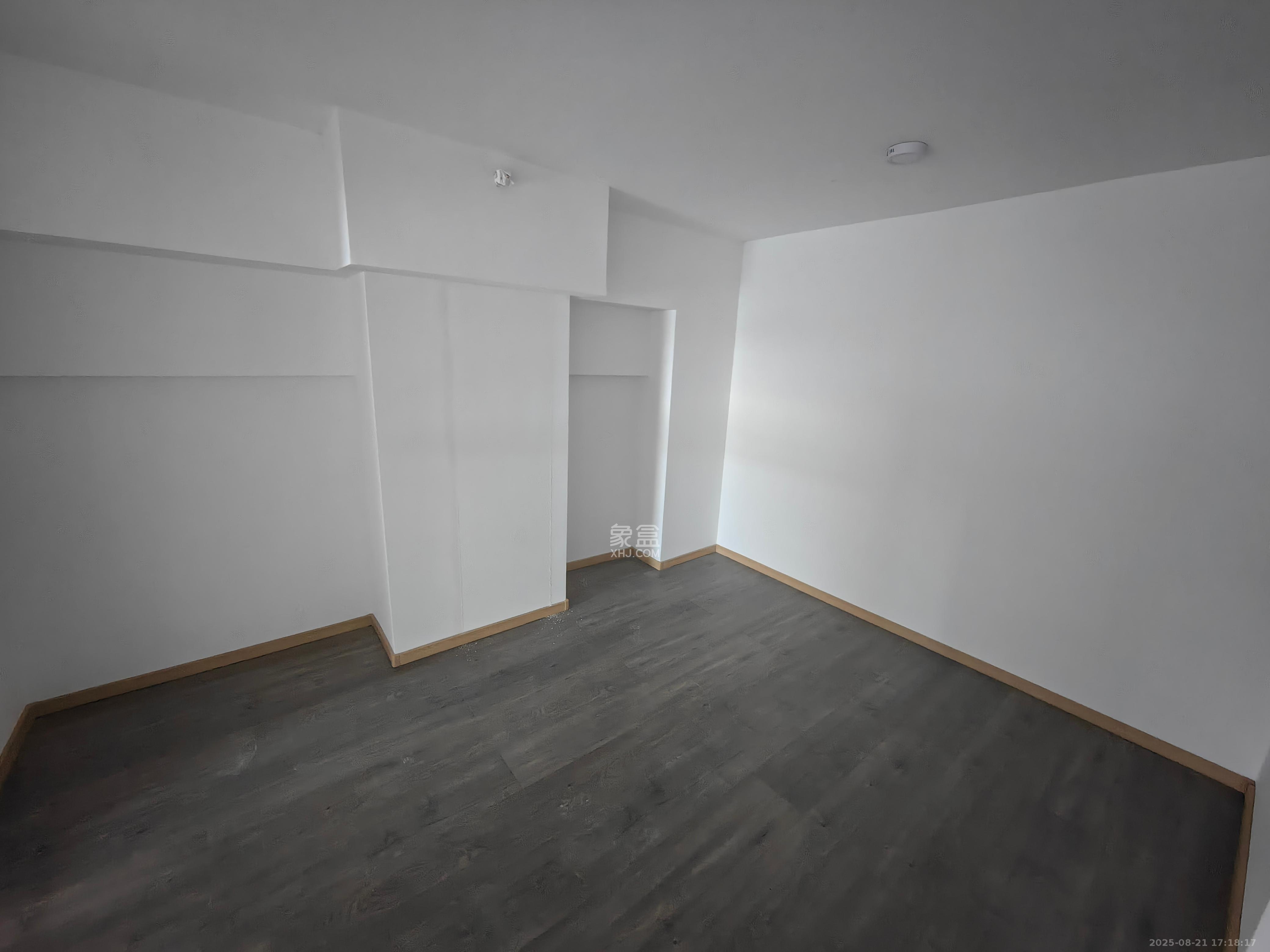 正荣梅溪紫阙台  2室1厅1卫    2500.0元/月室内图