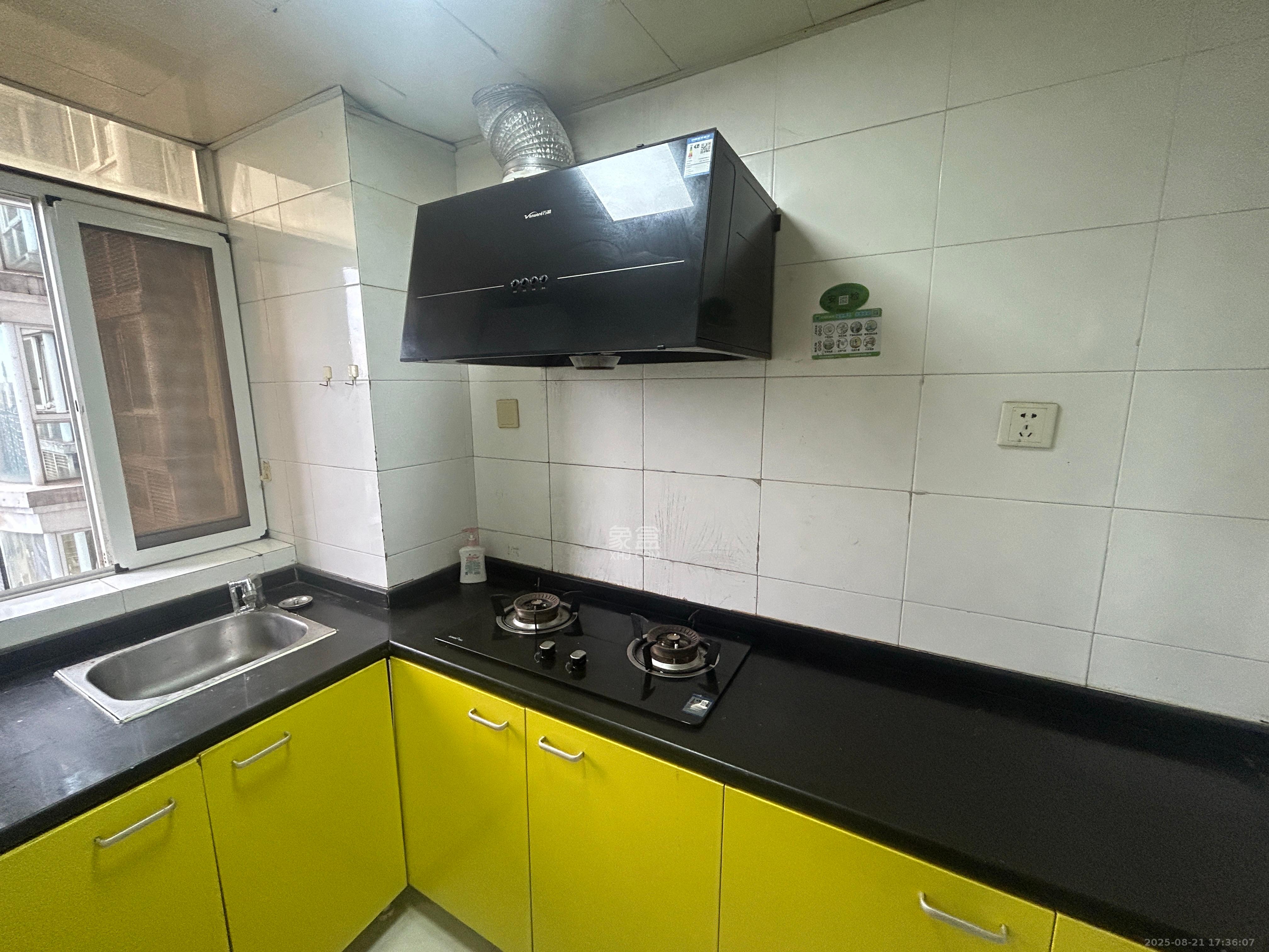 芙蓉公馆 1室1厅1卫 2000.0元/月 芙蓉公馆 1室1厅1卫 2000.0元/月室内图