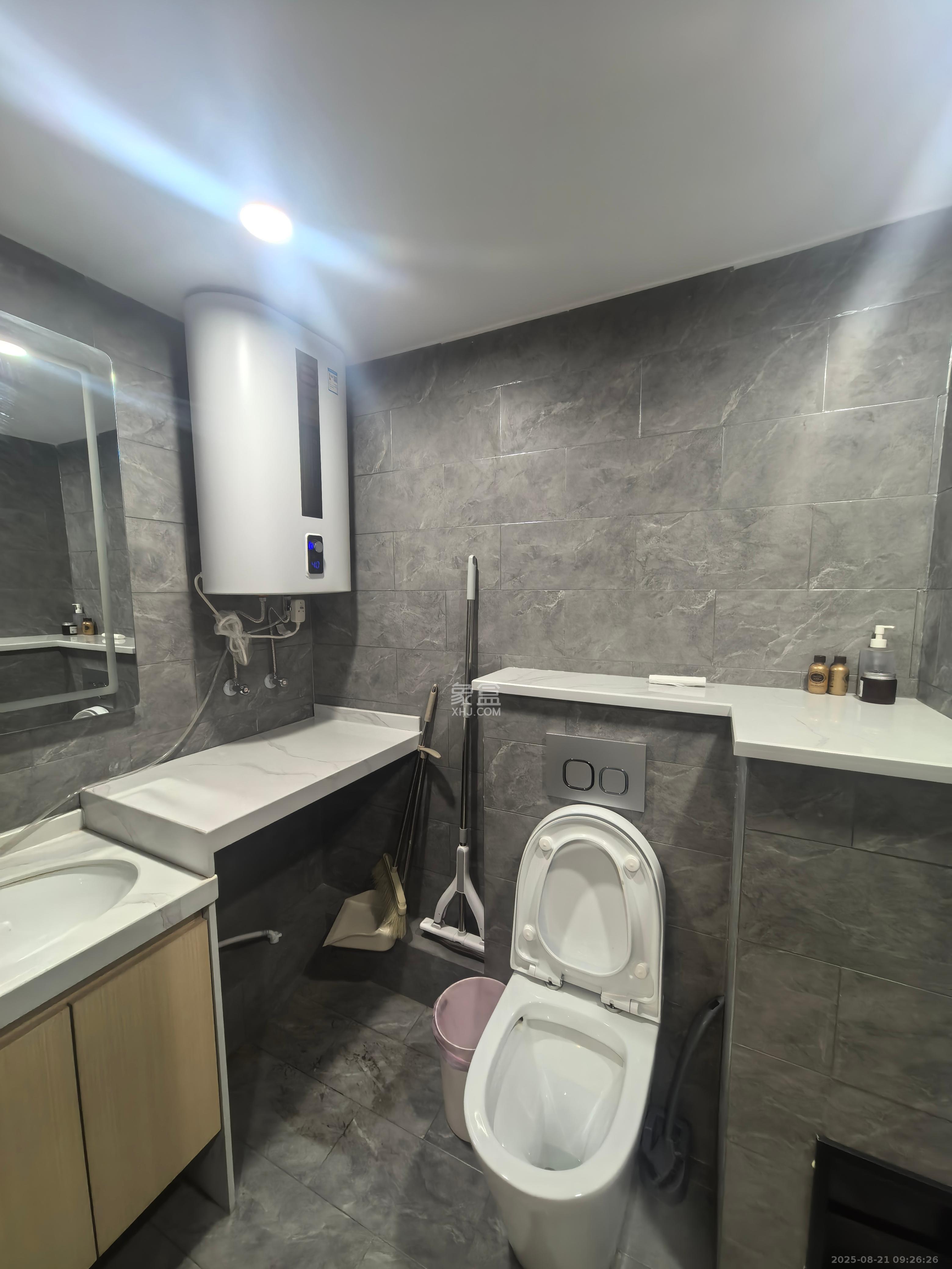 敬天广场  1室1厅1卫    2600.0元/月室内图