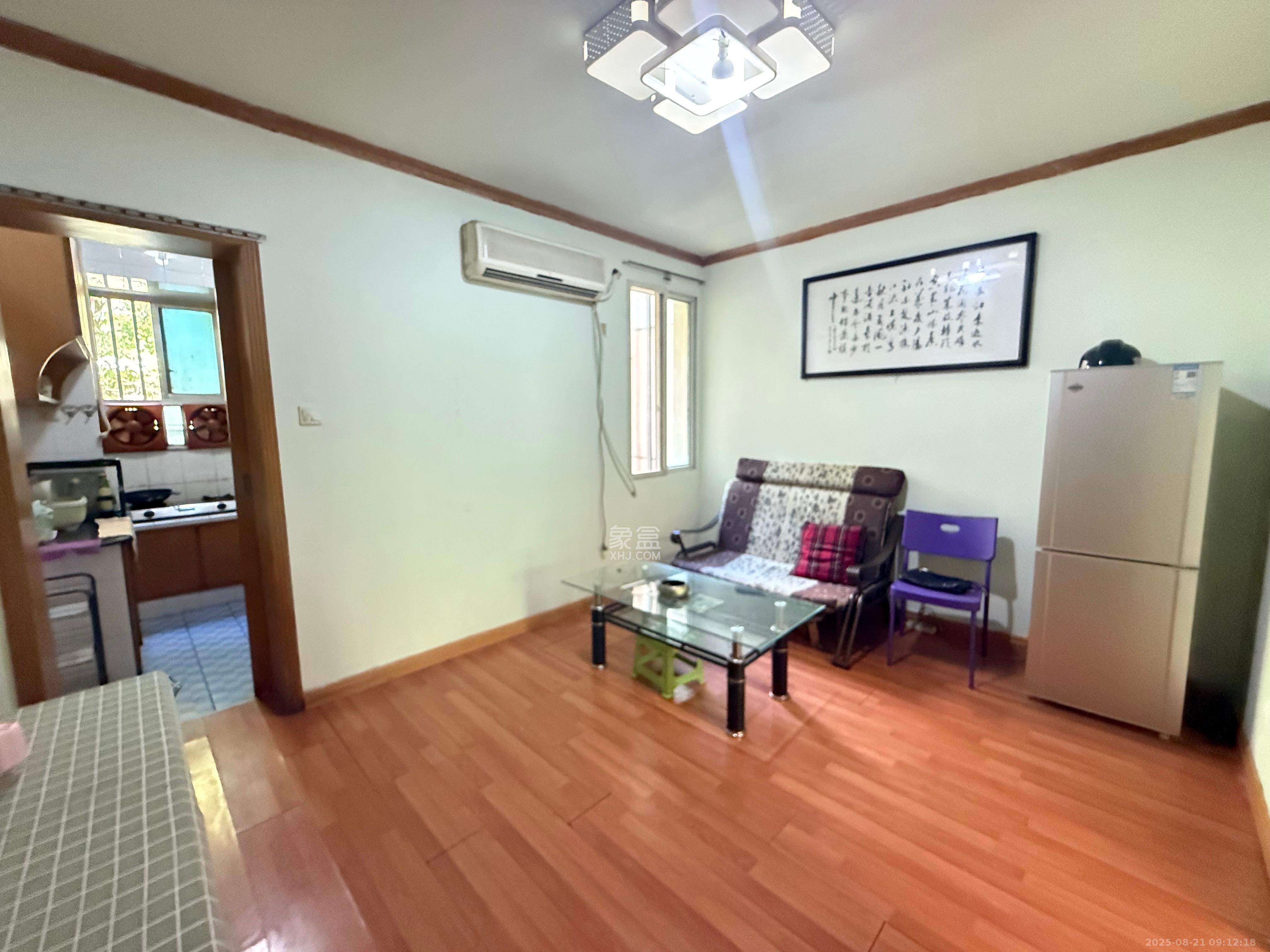 文艺新村 1室1厅1卫 1700.0元/月 文艺新村 1室1厅1卫 1700.0元/月室内图