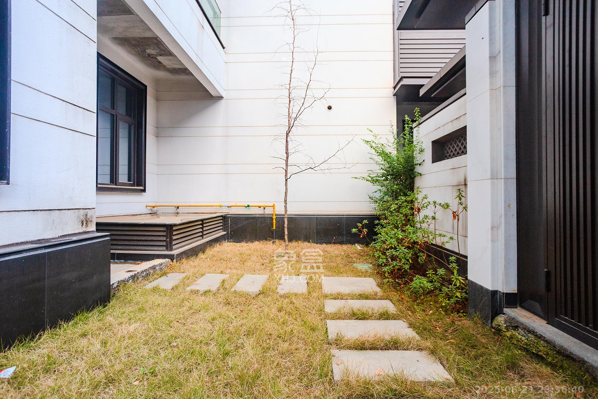 长房润和湘江玥 6室2厅2卫 600.0万 长房润和湘江玥 6室2厅2卫 600.0万其他