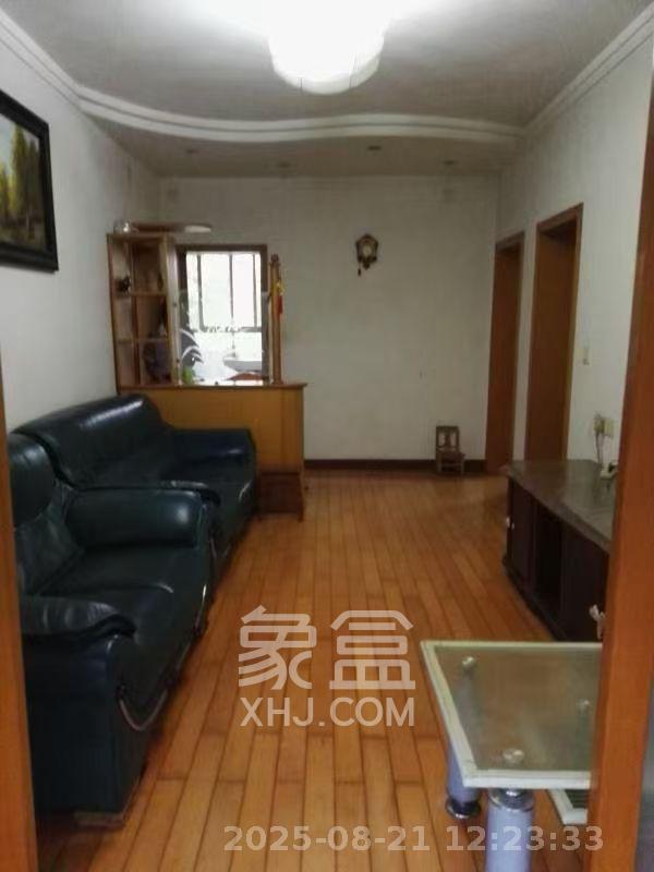 中南家园  3室2厅1卫    1800.0元/月室内图