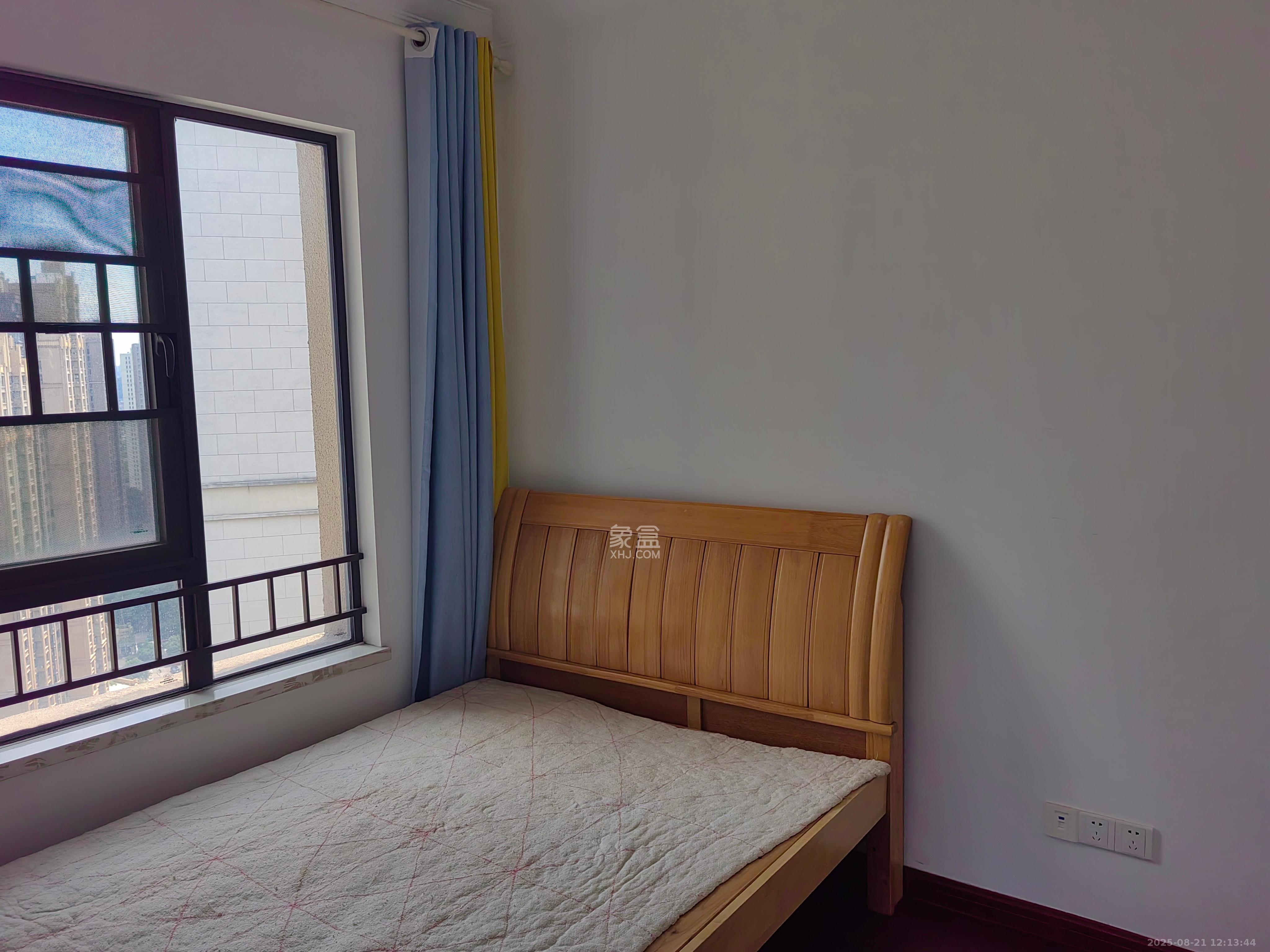 中海国际五期  3室2厅1卫    2200.0元/月室内图