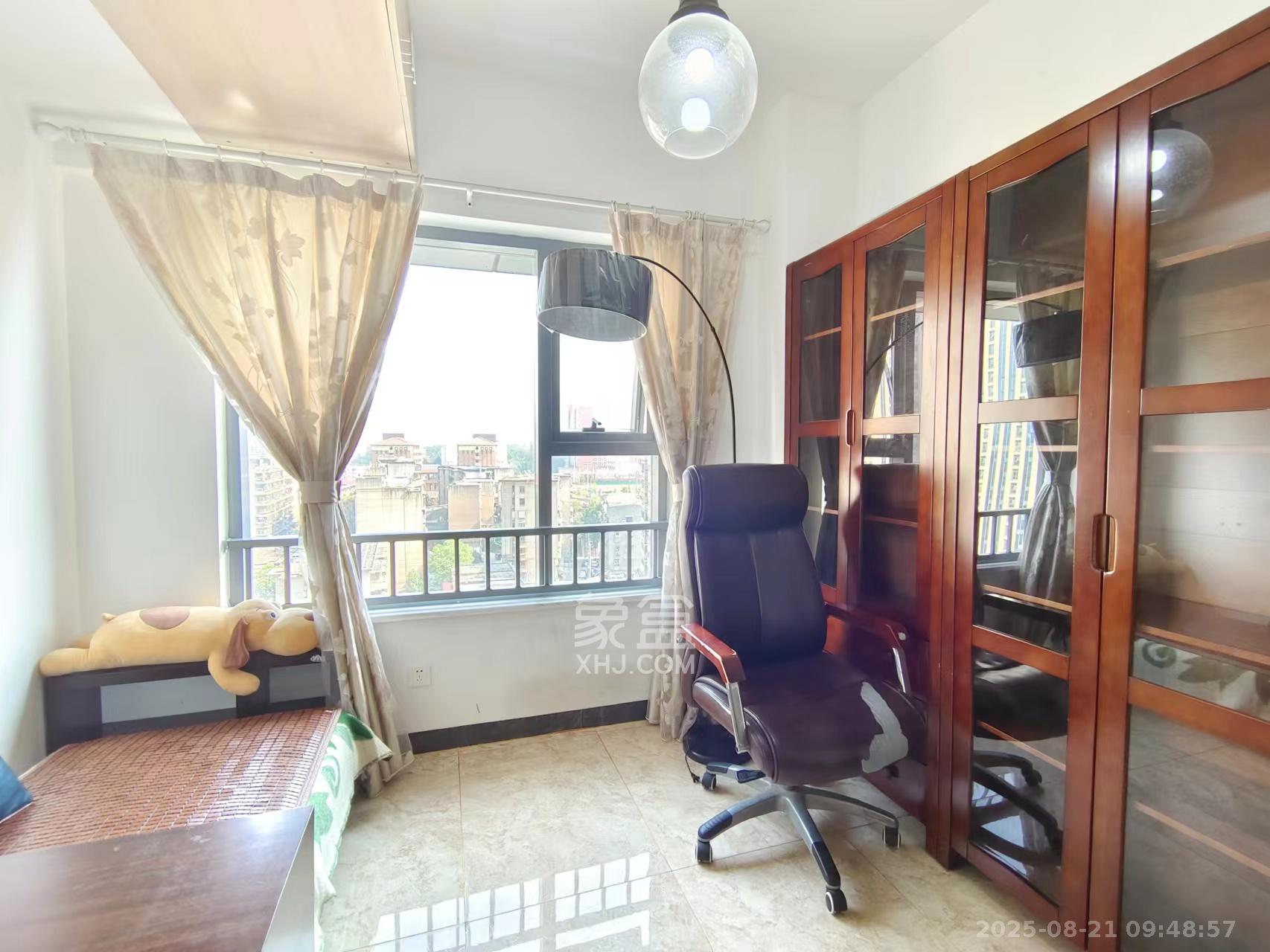 东怡外国(南湖一号) 2室1厅1卫 2800.0元/月 东怡外国(南湖一号) 2室1厅1卫 2800.0元/月室内图