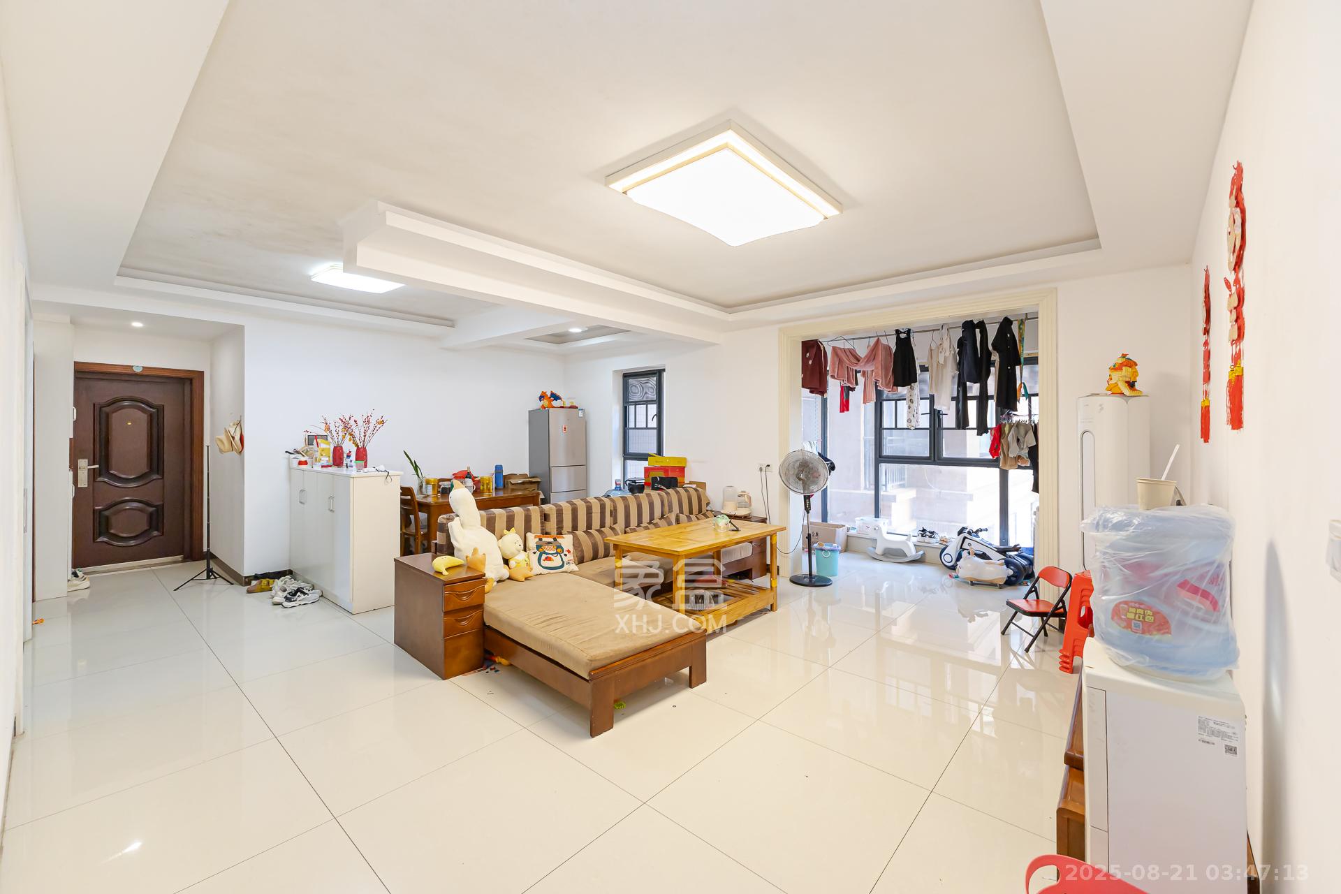 润和之悦（金泽园）  4室2厅1卫    89.0万客厅