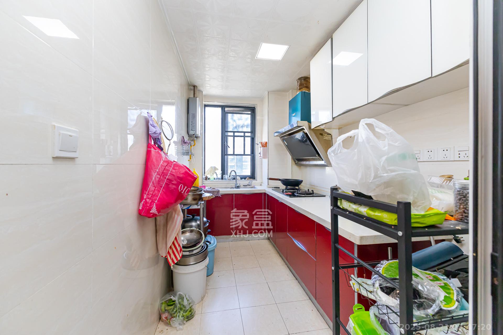 润和之悦（金泽园）  4室2厅1卫    89.0万厨房