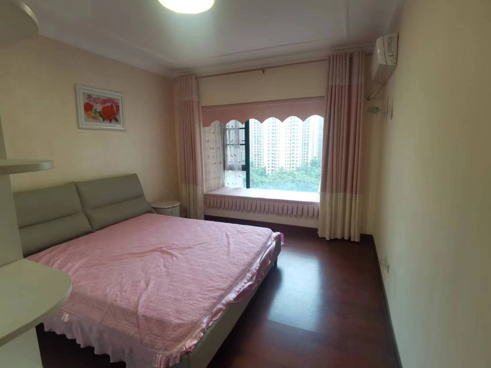 恒大绿洲 3室2厅2卫 1800.0元/月 恒大绿洲 3室2厅2卫 1800.0元/月室内图