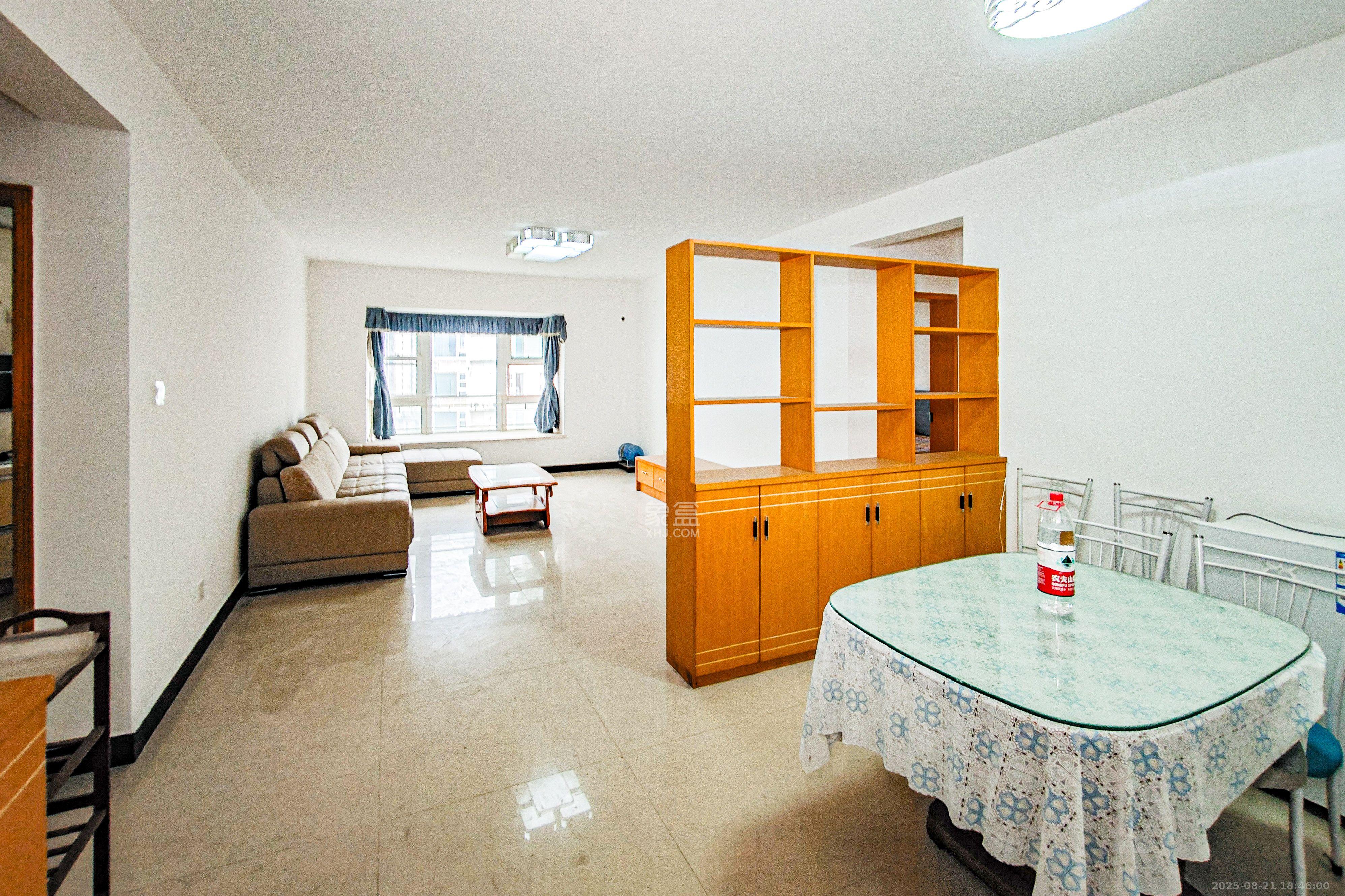 三重星都心 2室2厅1卫 2700.0元/月 三重星都心 2室2厅1卫 2700.0元/月室内图