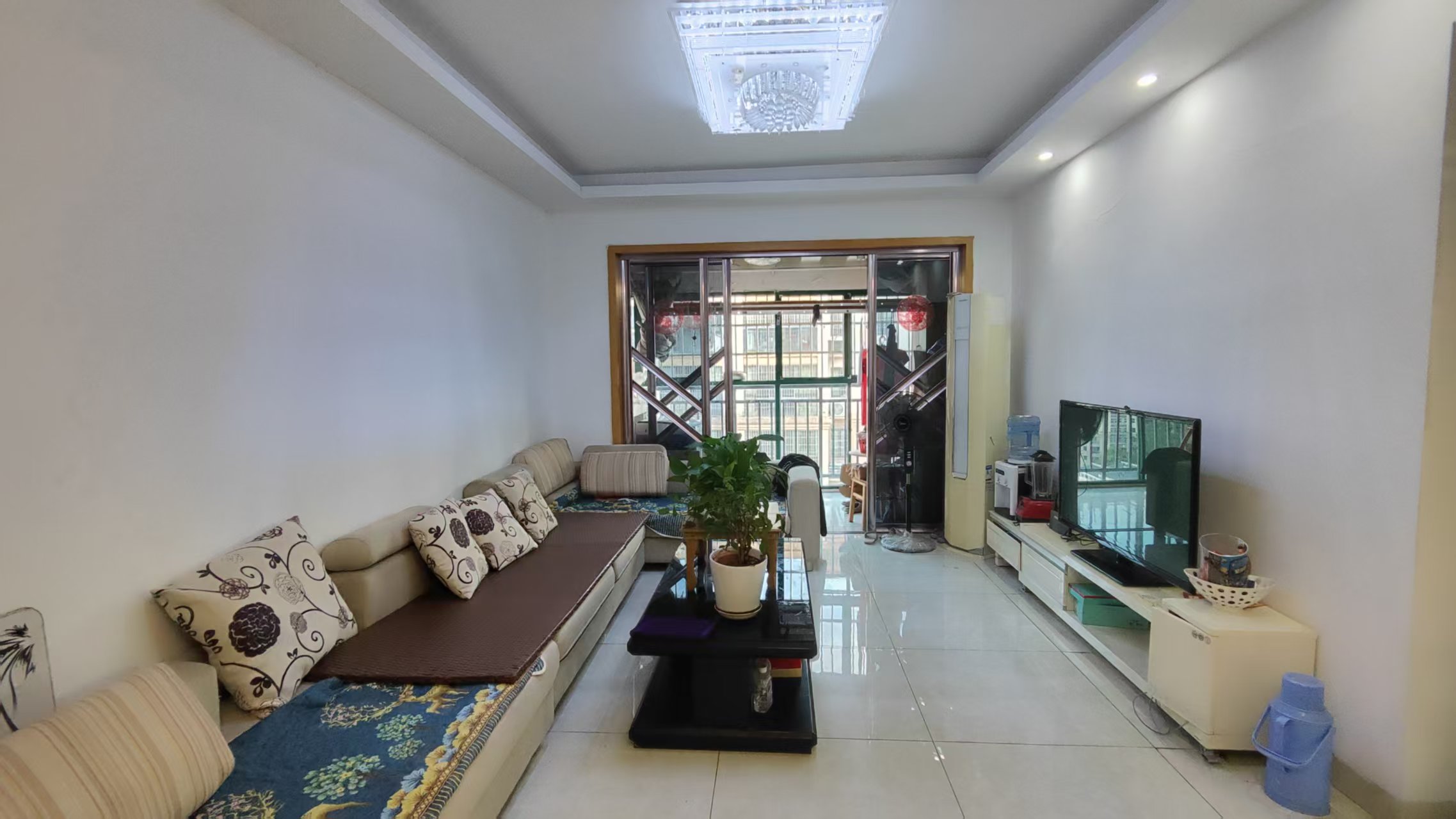 颐景园3期协力小区 2室2厅1卫 38.0万 颐景园3期协力小区 2室2厅1卫 38.0万室内图