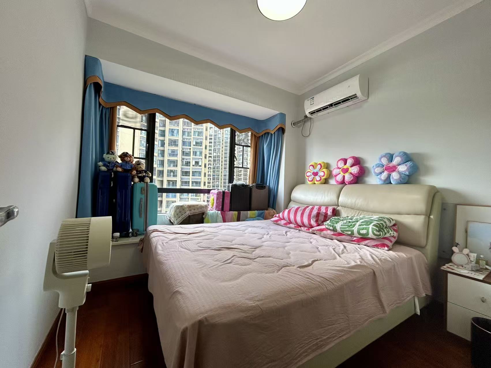 经世龙城 3室2厅2卫 72.0万 经世龙城 3室2厅2卫 72.0万室内图