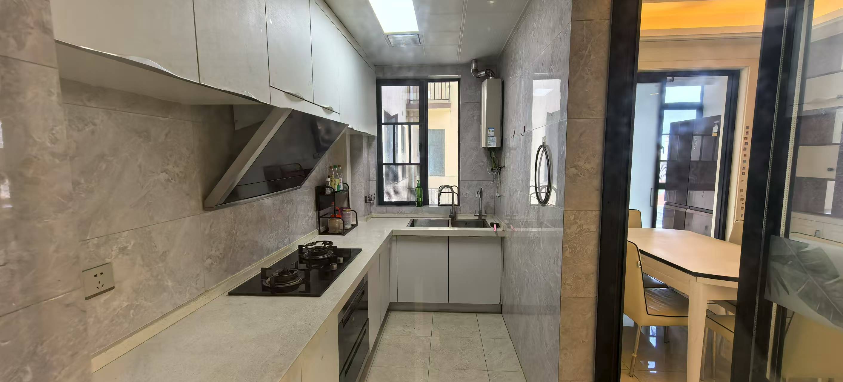 桂花城 4室2厅2卫 73.0万 桂花城 4室2厅2卫 73.0万室内图