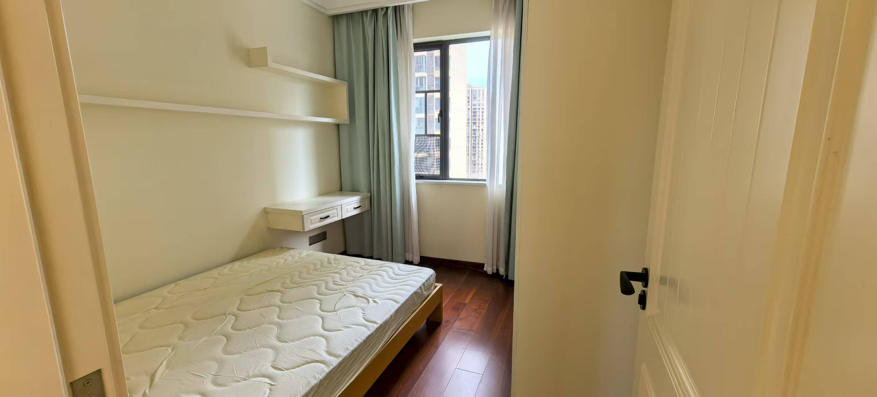 桂花城 4室2厅2卫 73.0万 桂花城 4室2厅2卫 73.0万室内图