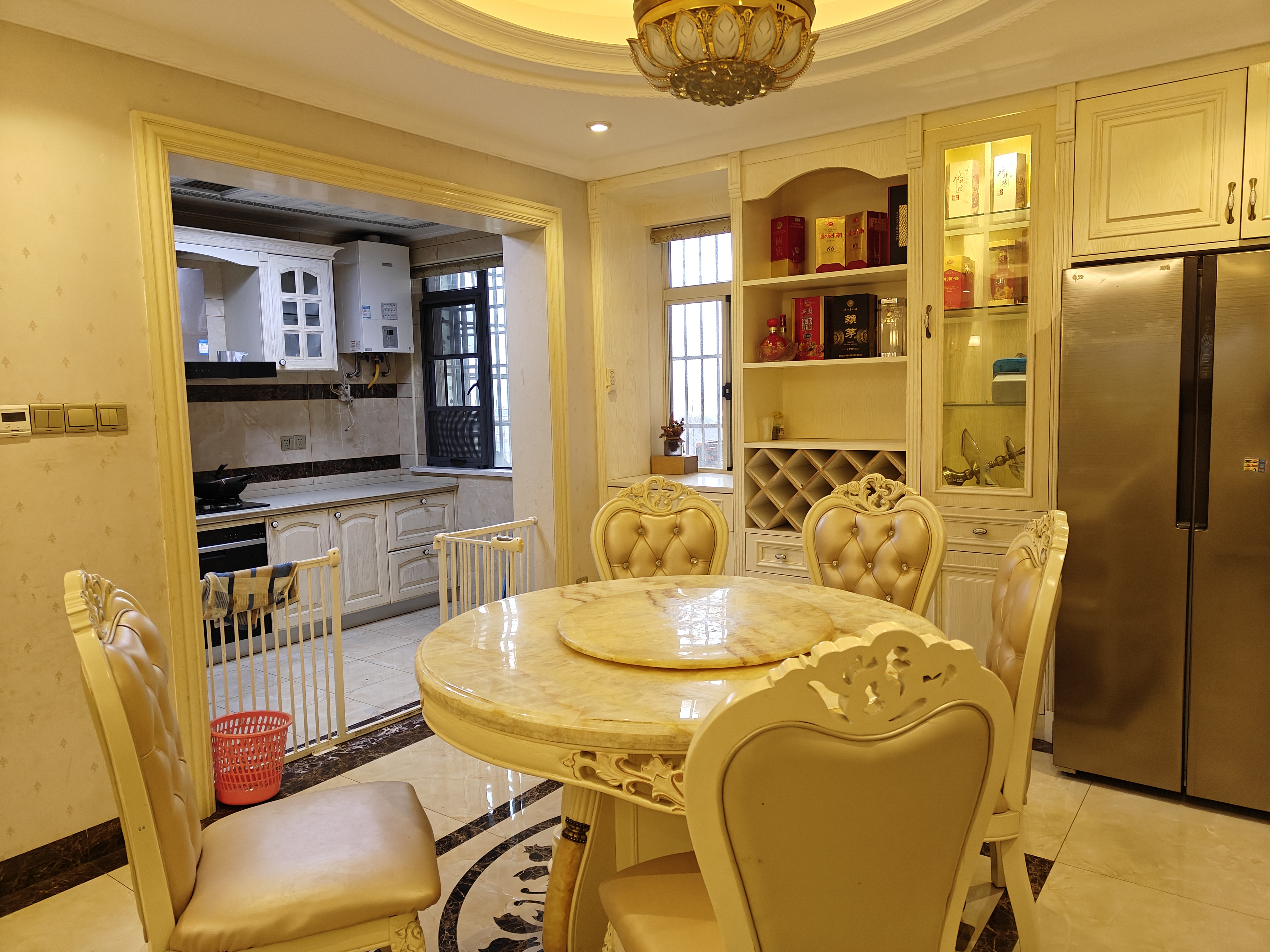 华晨御园 3室2厅2卫 90.0万 华晨御园 3室2厅2卫 90.0万室内图